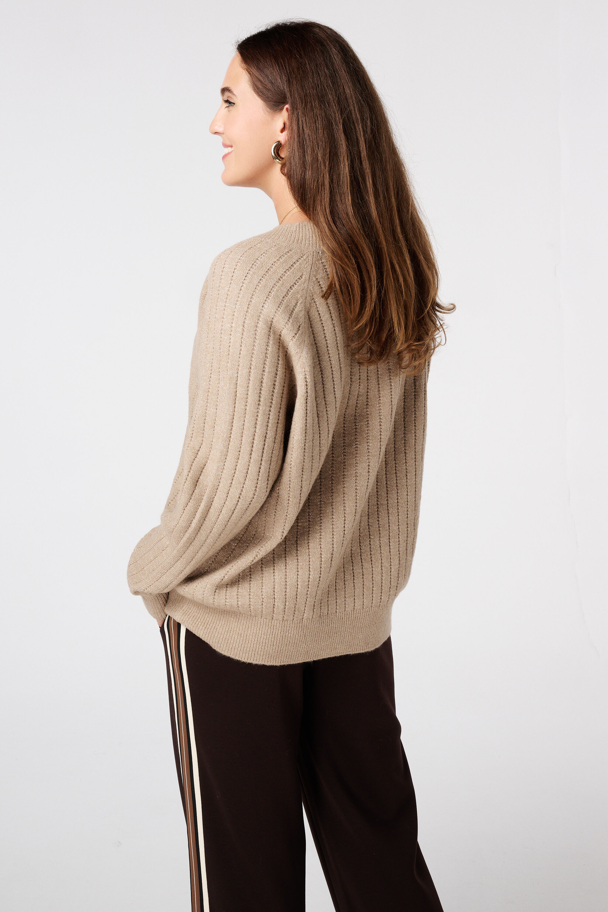 Pull finement tricot&eacute; avec motif image number 3