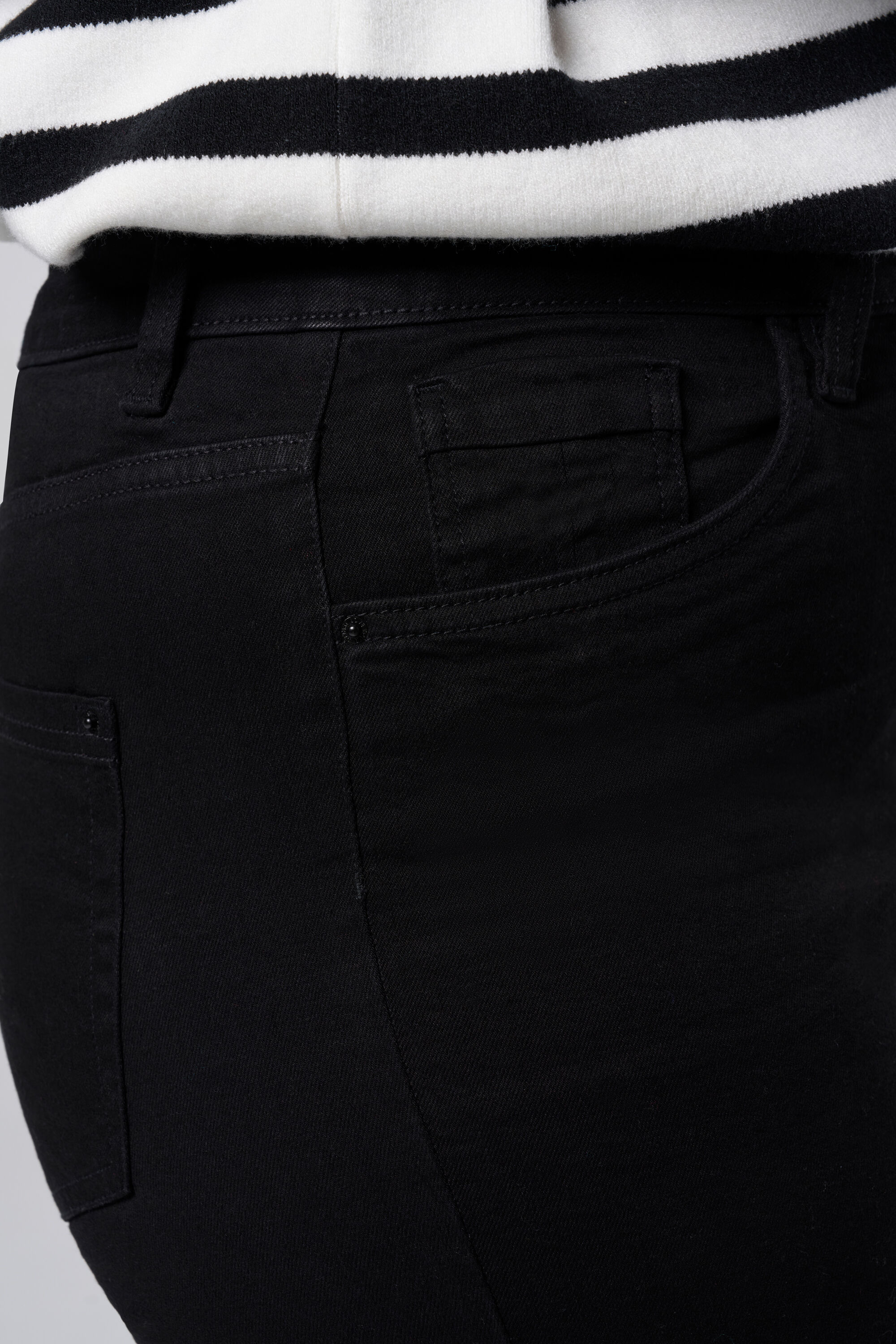 Straight leg jeans LILY image number 4