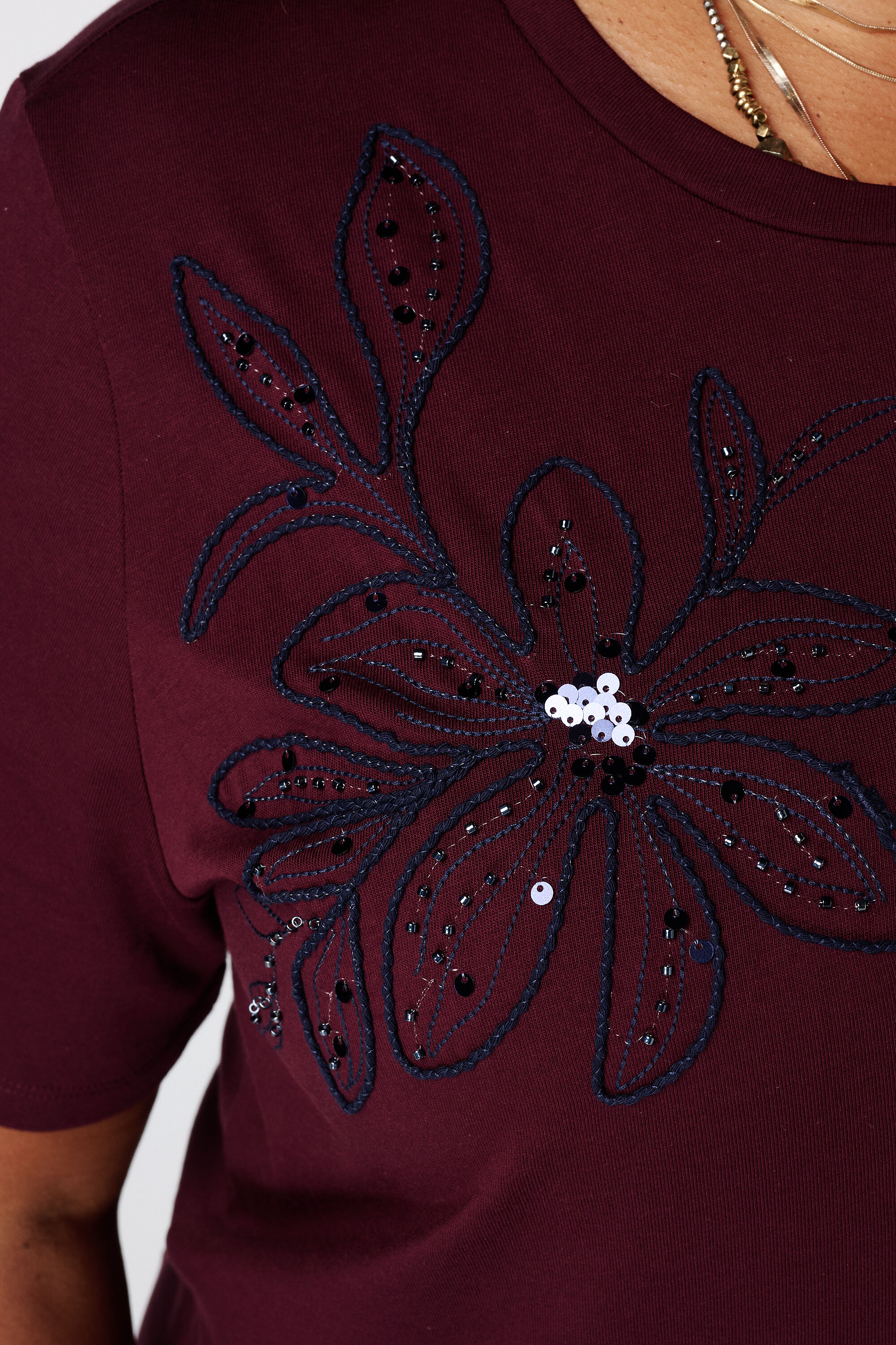 T shirt avec perles image number 6