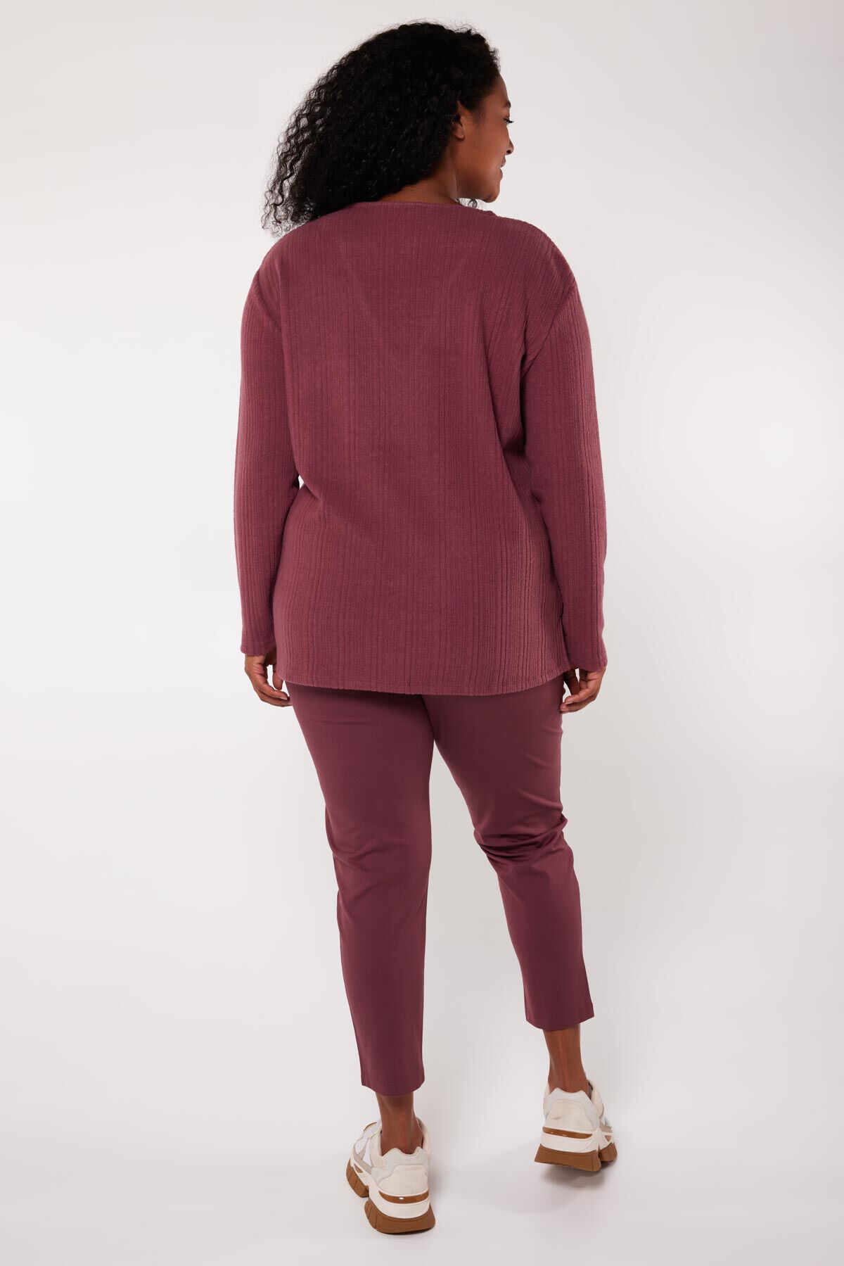 Rechtvallende top met v-hals image number 3