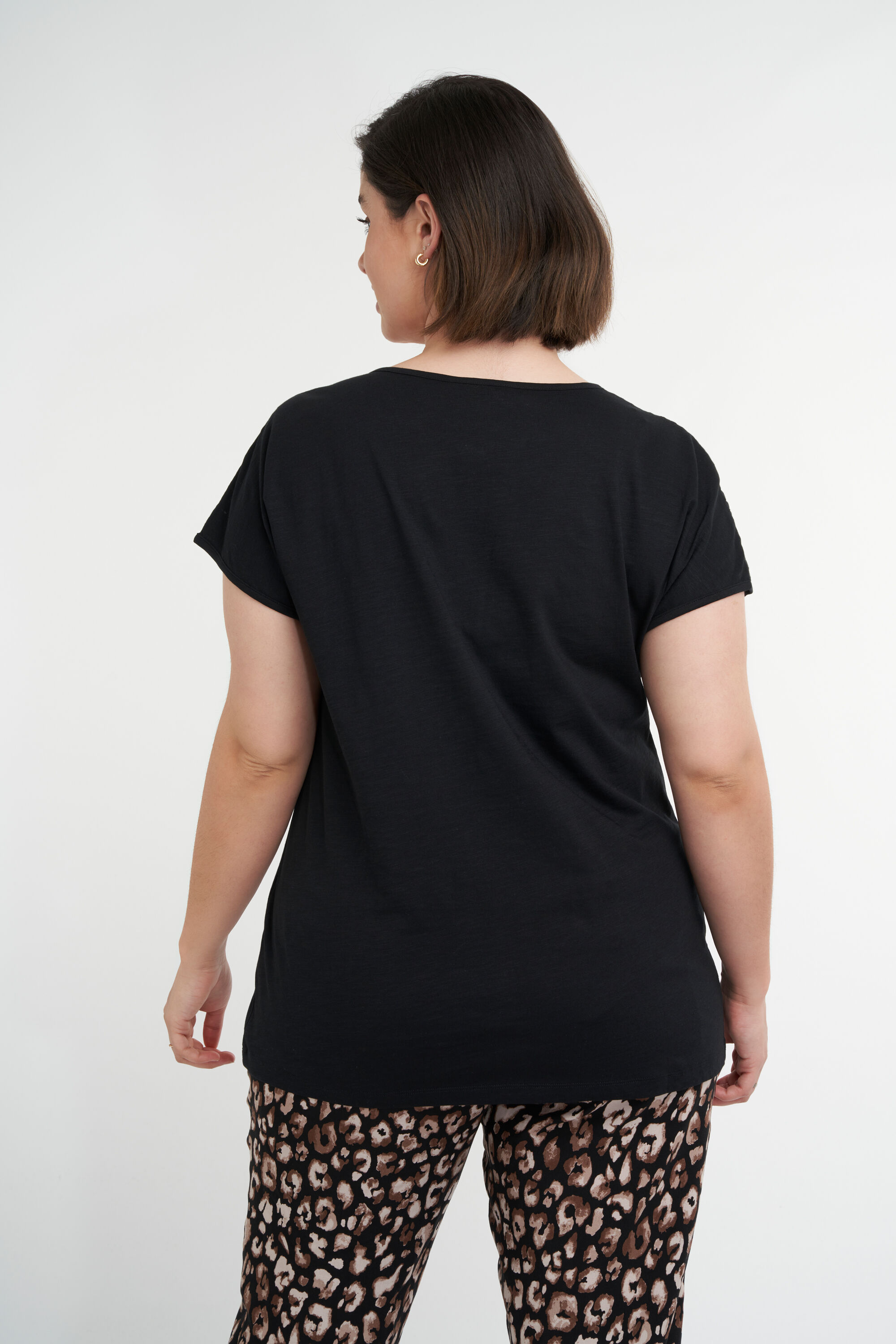 T-shirt avec &eacute;paules d&eacute;nud&eacute;es image number 3