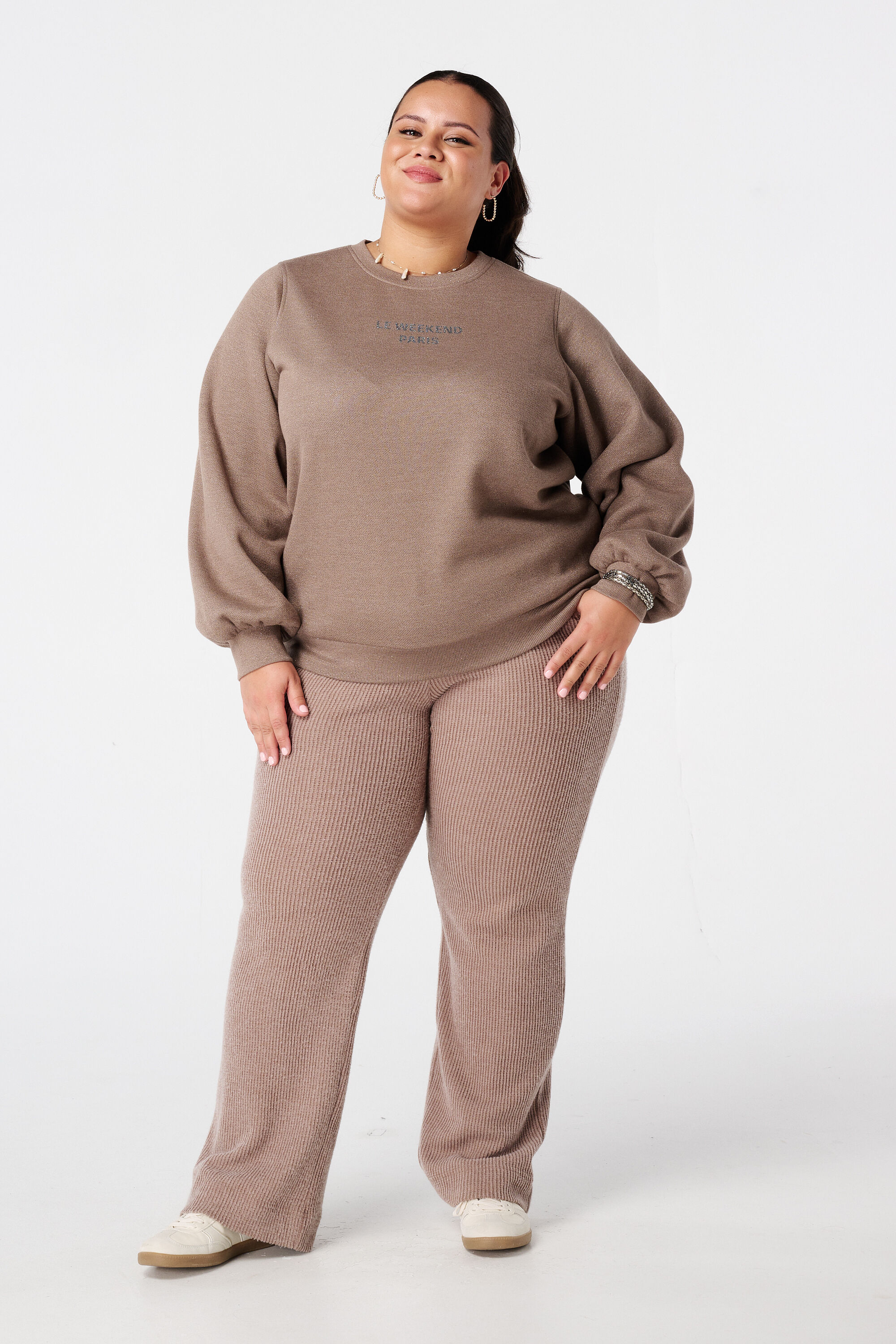 Sweater met lurex en glitter tekst image number 5