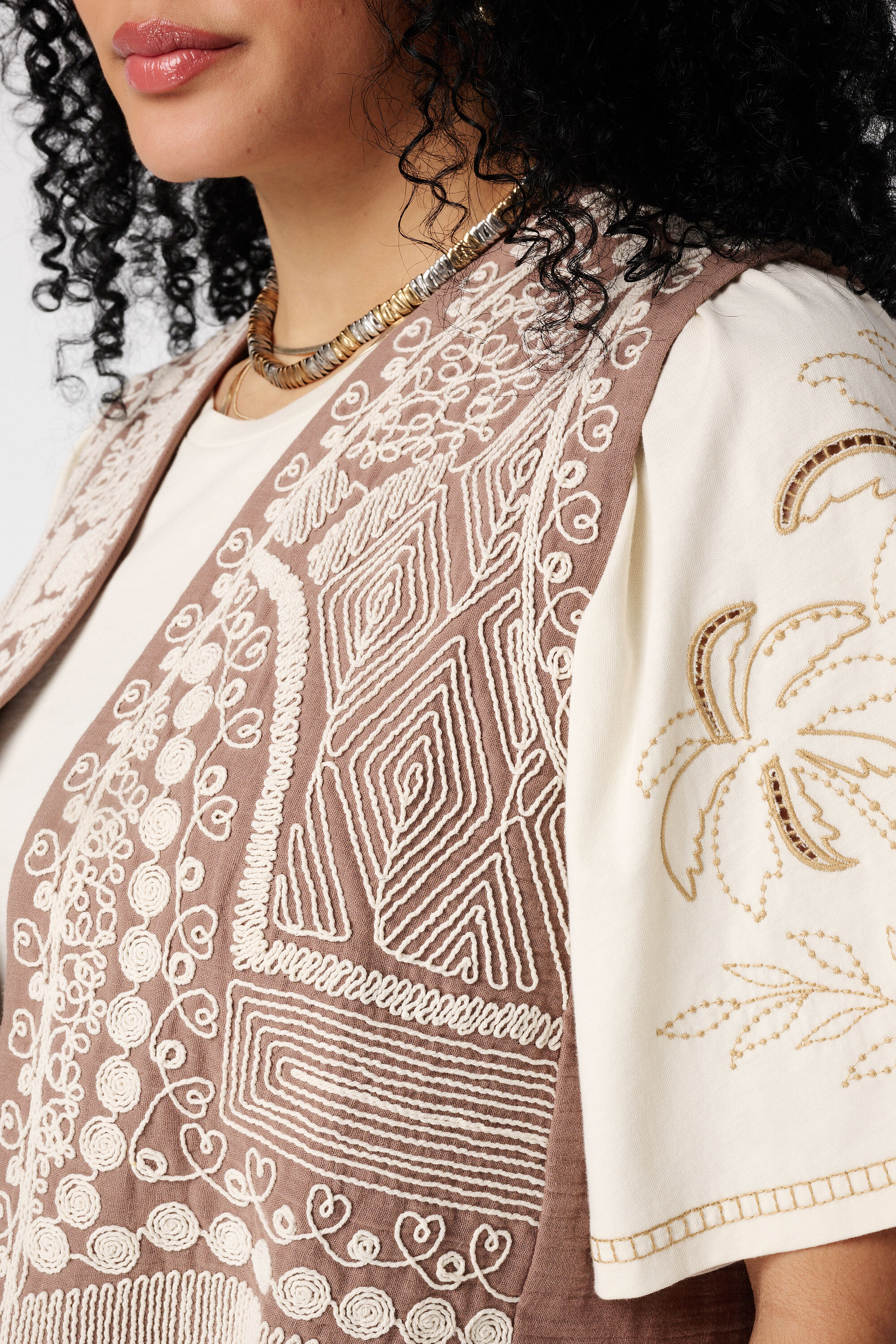 Gilet met embroidery image number 6