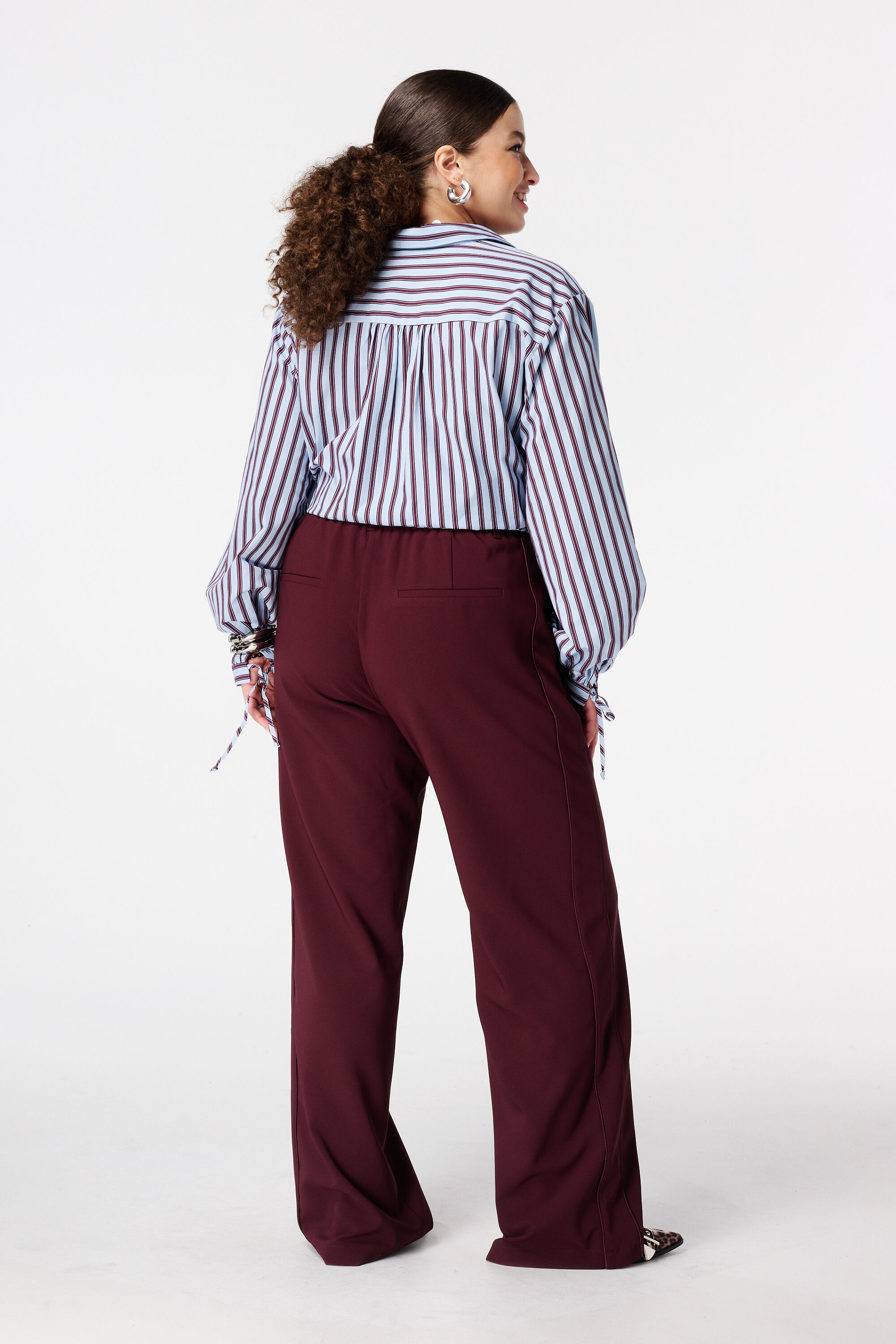 Pantalon &agrave; bande lat&eacute;rale image number 3