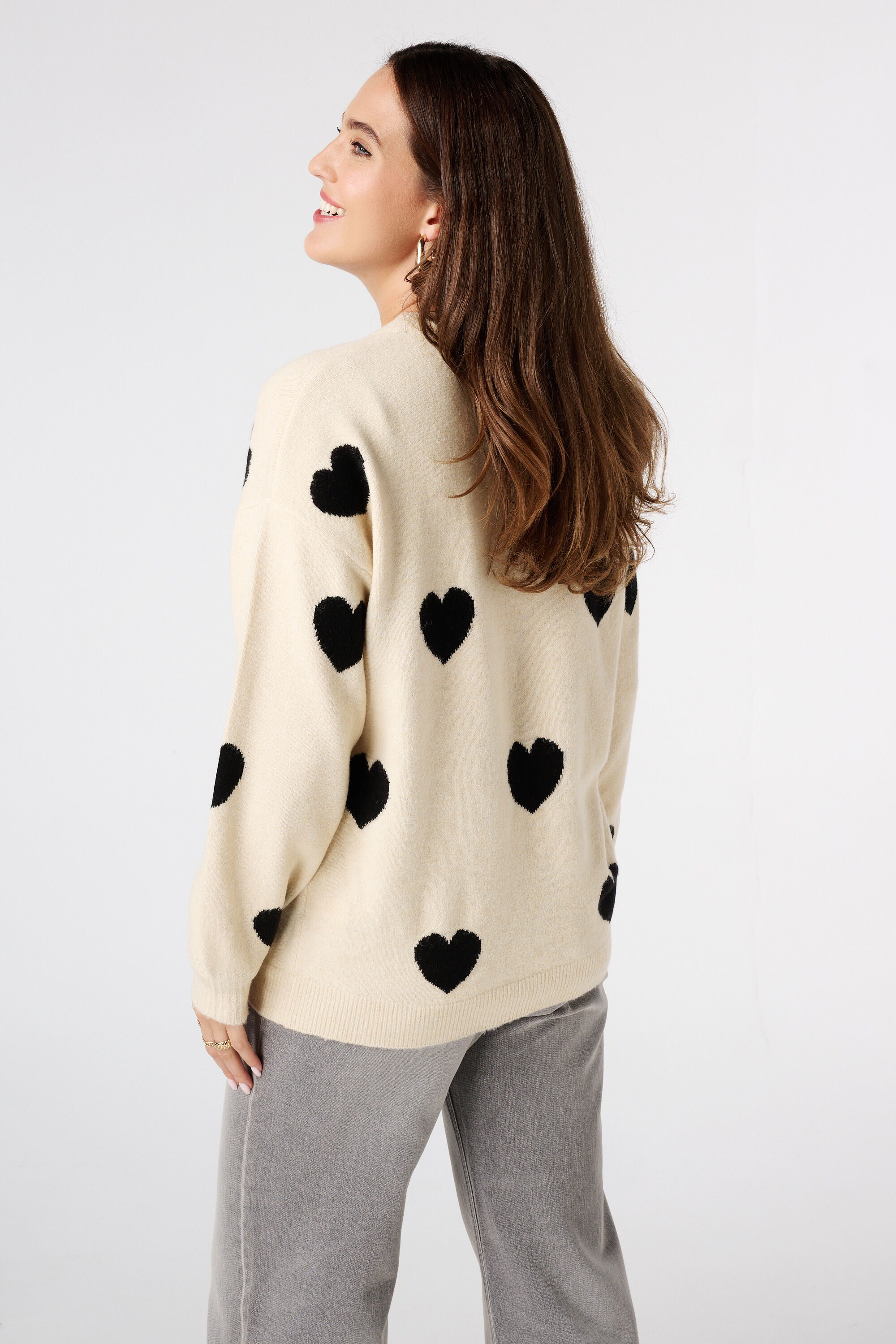 Gebreide trui met hartjespatroon image number 3