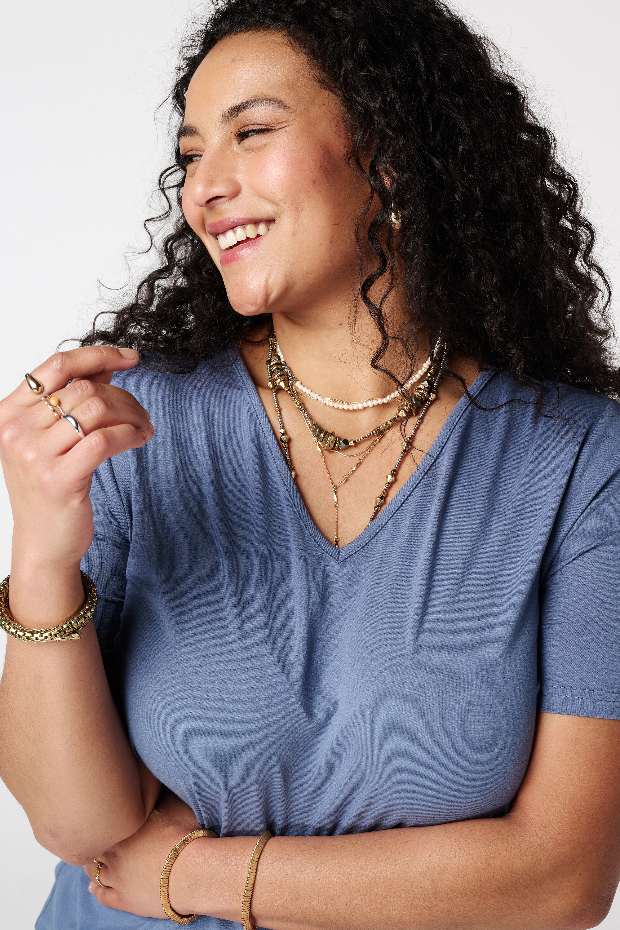 T-shirt &agrave; col en V image number 4