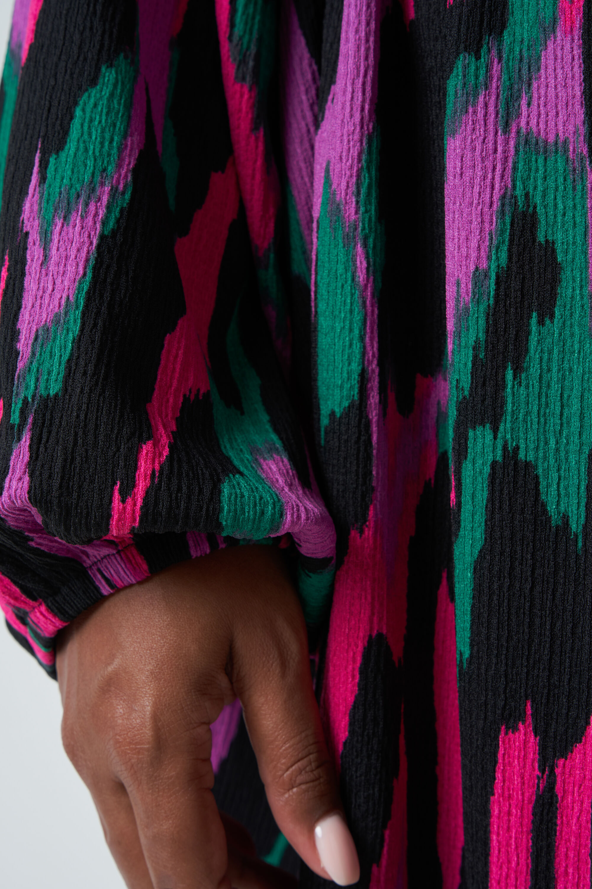 Robe pull image number 3