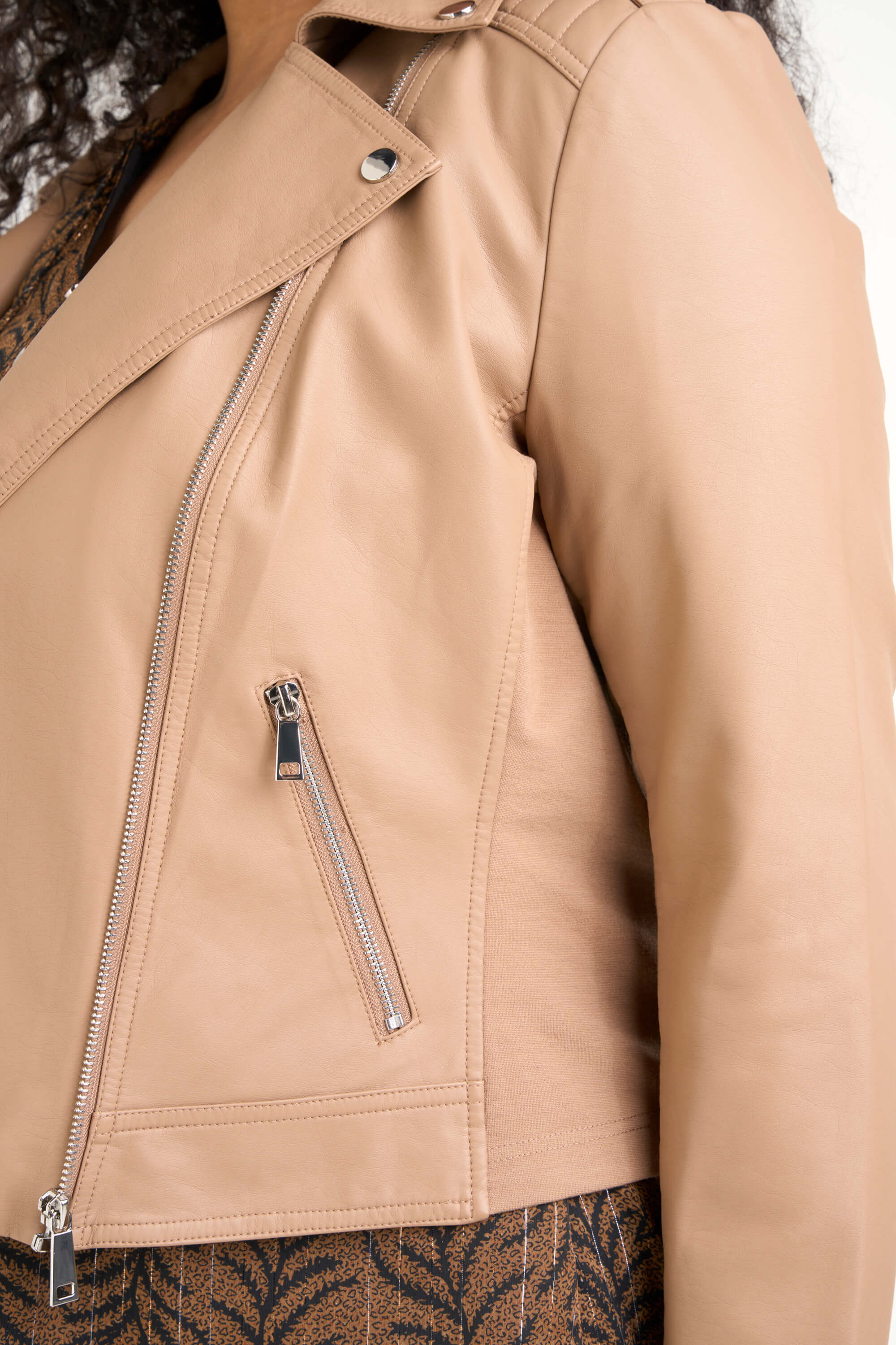 Imitatieleren bikerjack image number 4