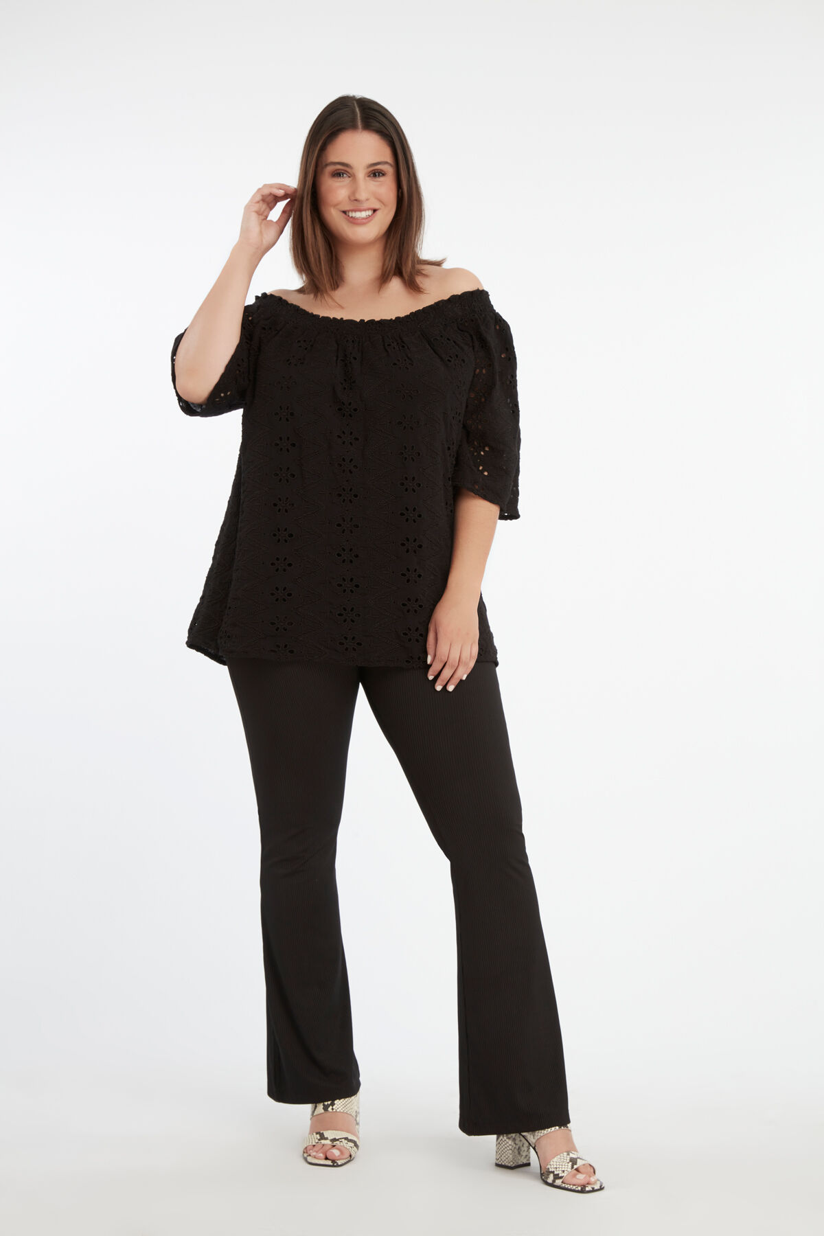 Opengewerkte off-shoulder top image number 5