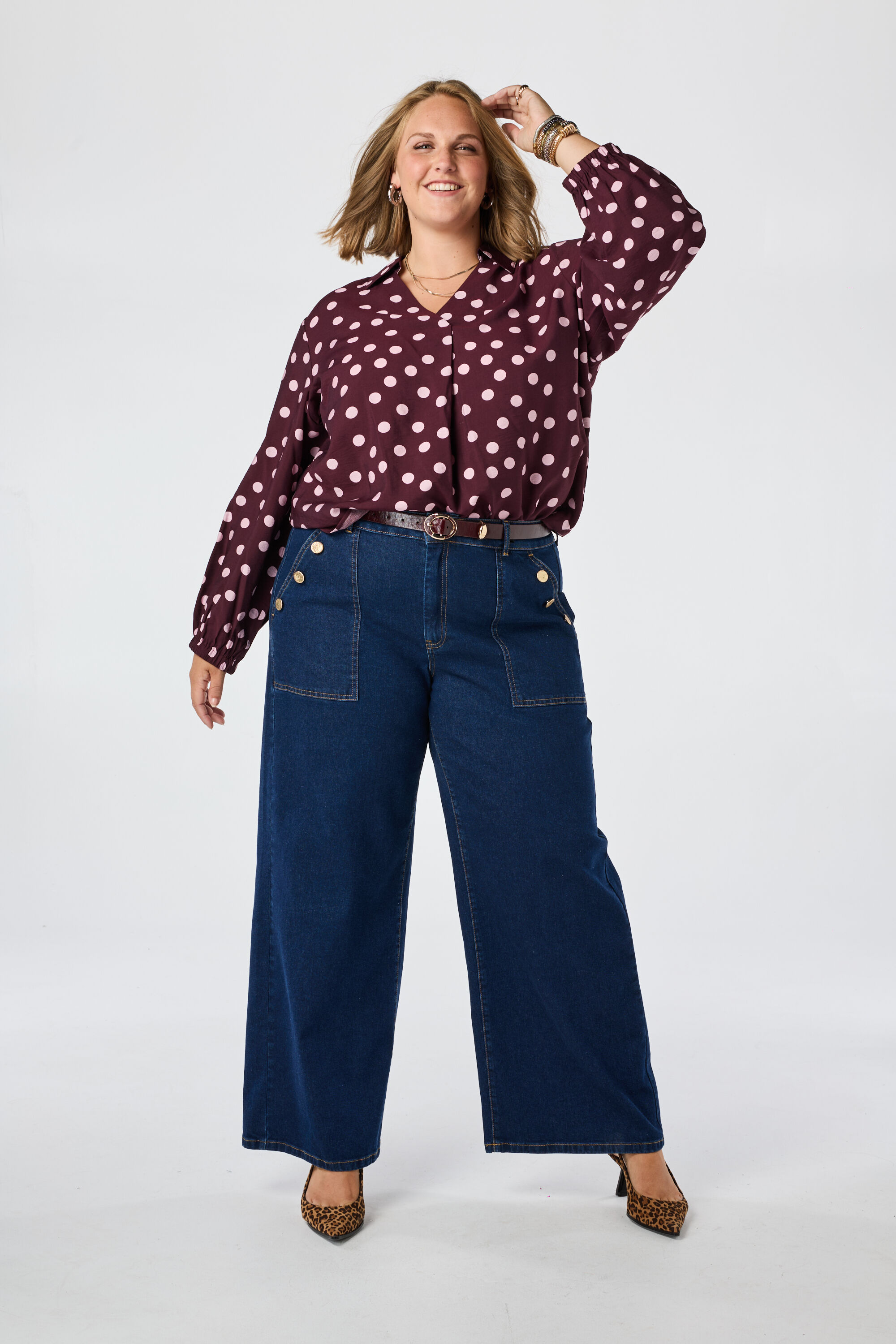 Wide leg jeans met sierknopen