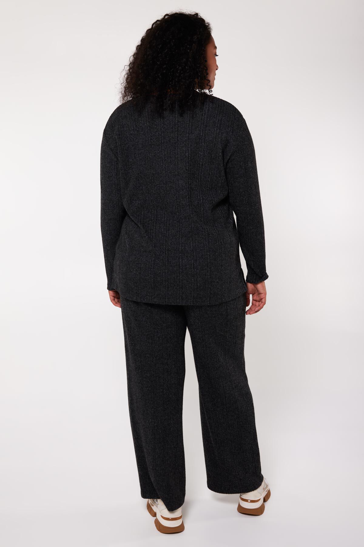 Rechtvallende top met v-hals image number 3