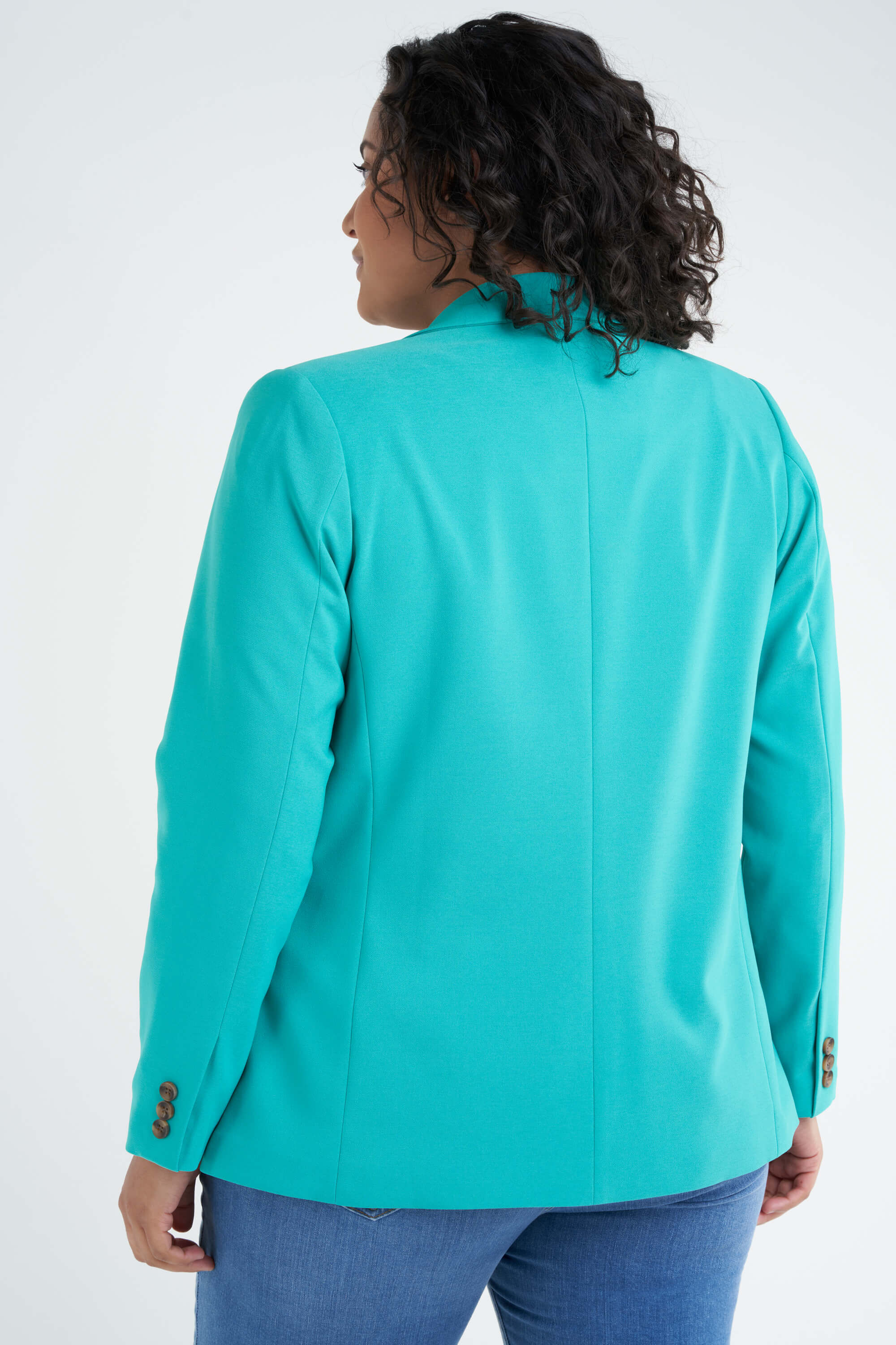 Blazer image number 3