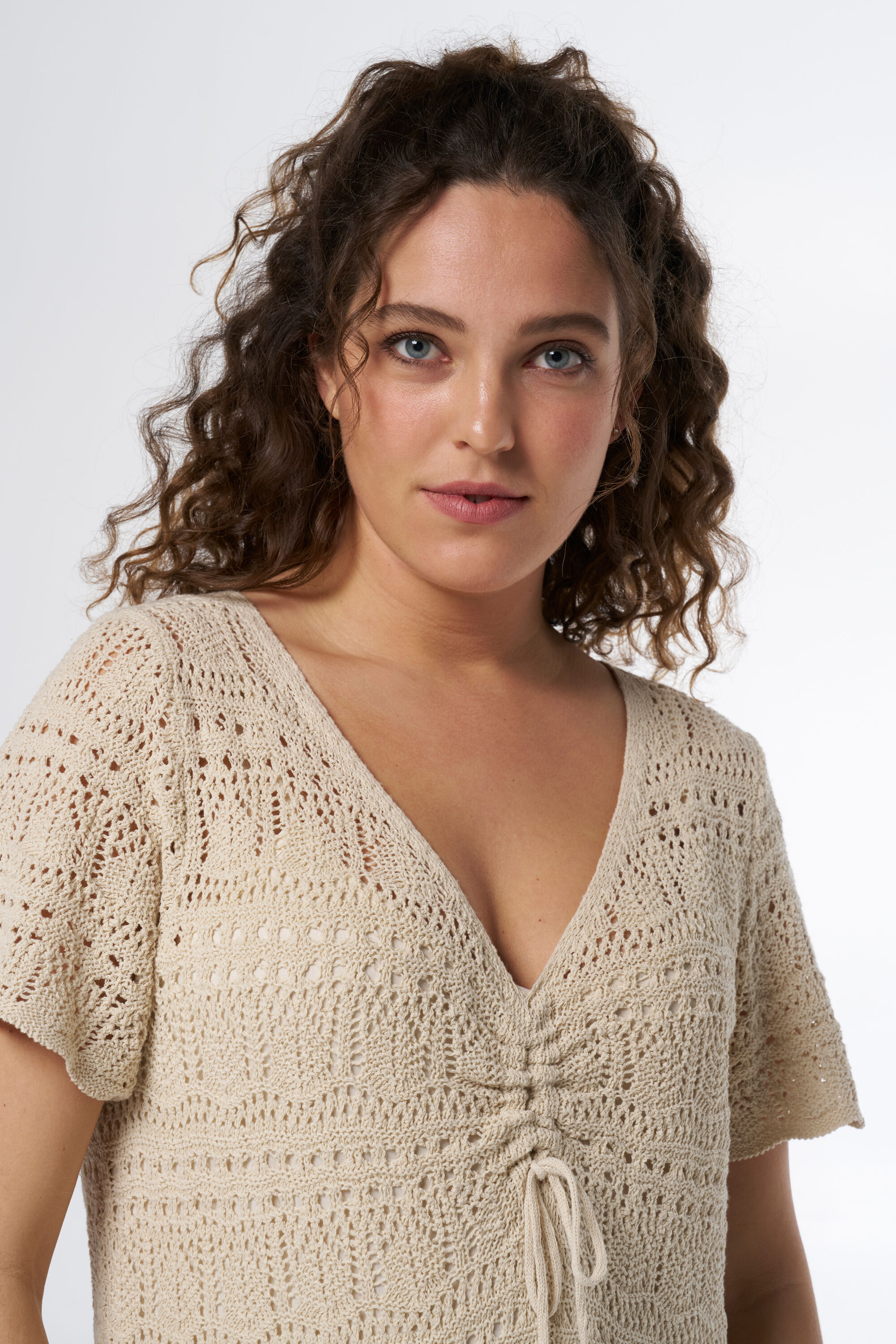 Robe en crochet avec n&oelig;ud fantaisie image number 6