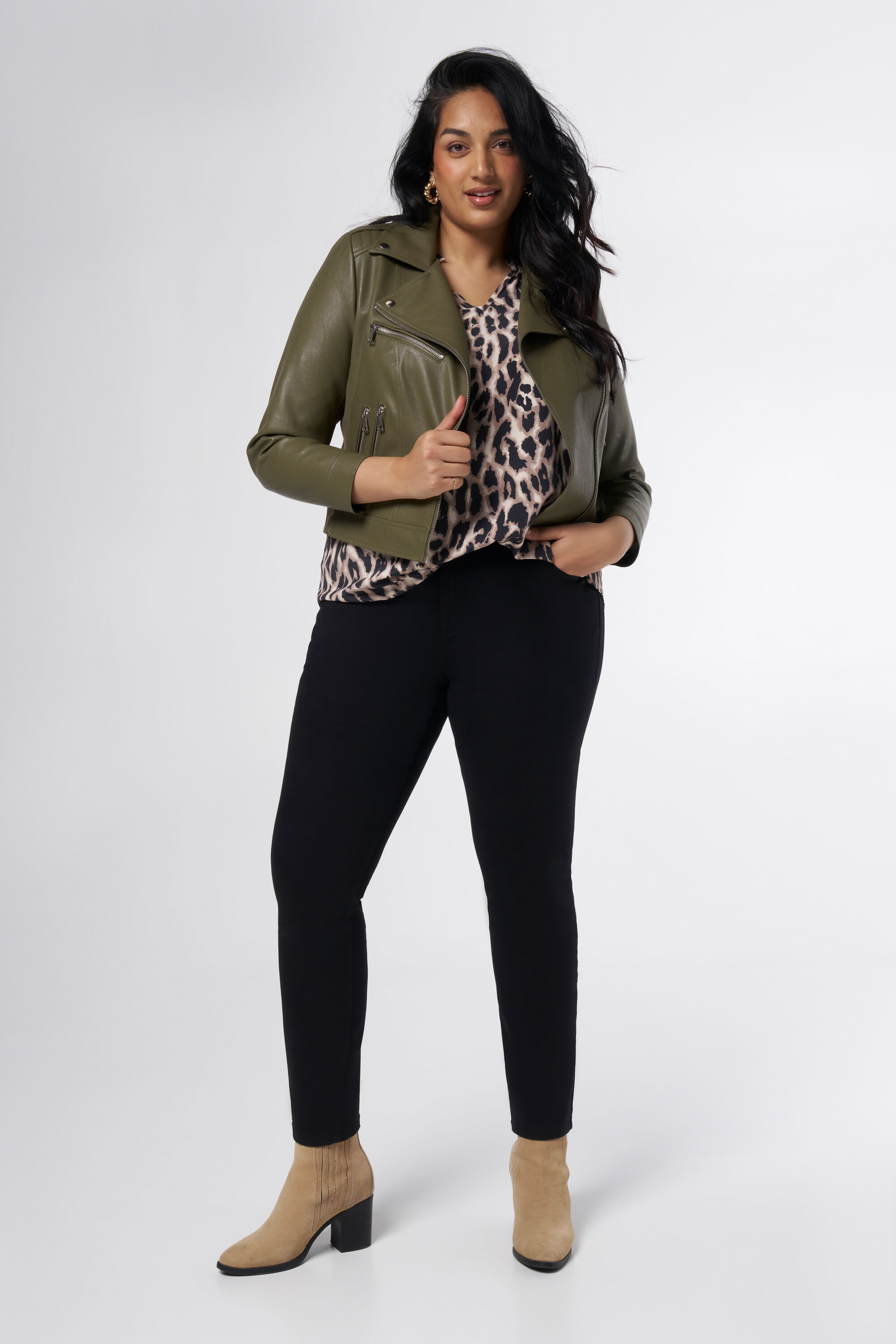 Leerlook jacket met zilveren details image number 5