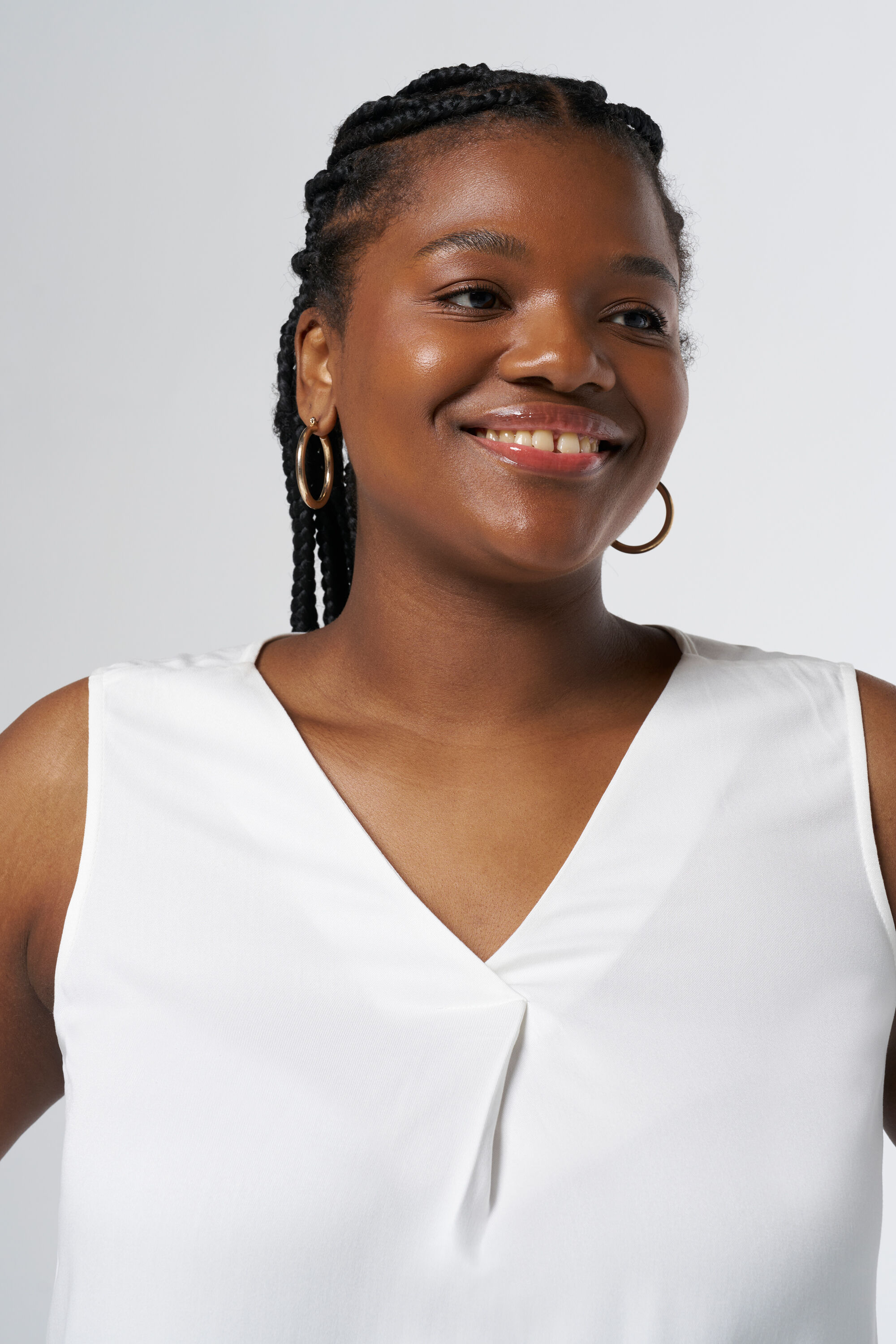 Mouwloze blouse met v-hals image number 4