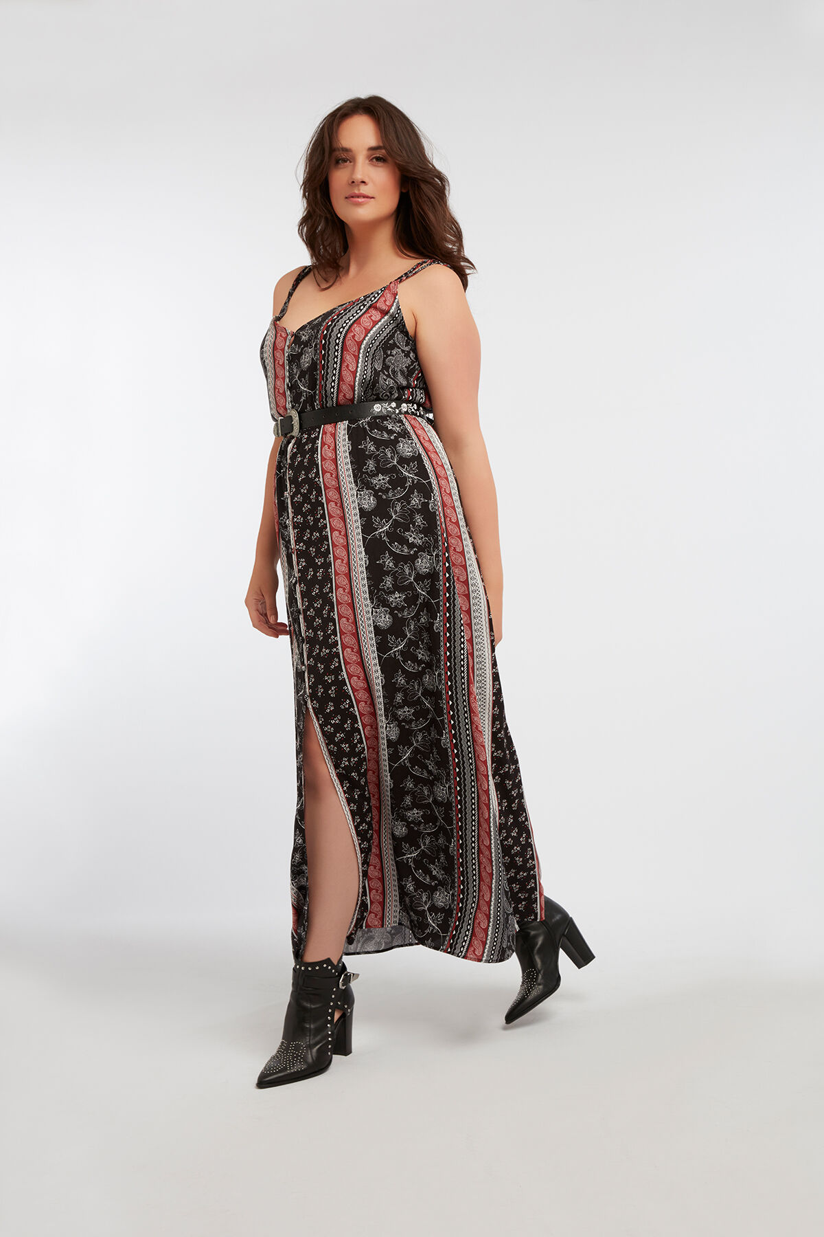 Robe longue avec boutons image number 5