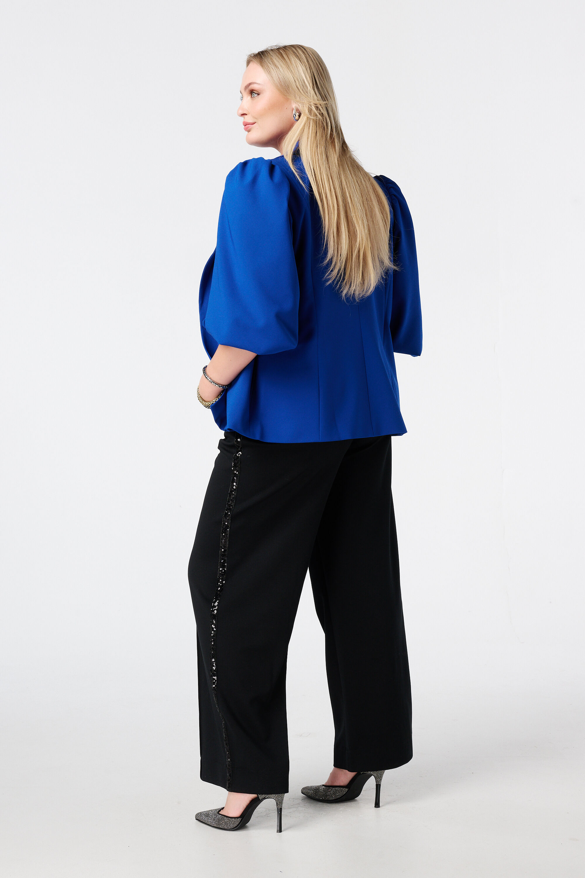 Blazer &agrave; manches bouffantes image number 3