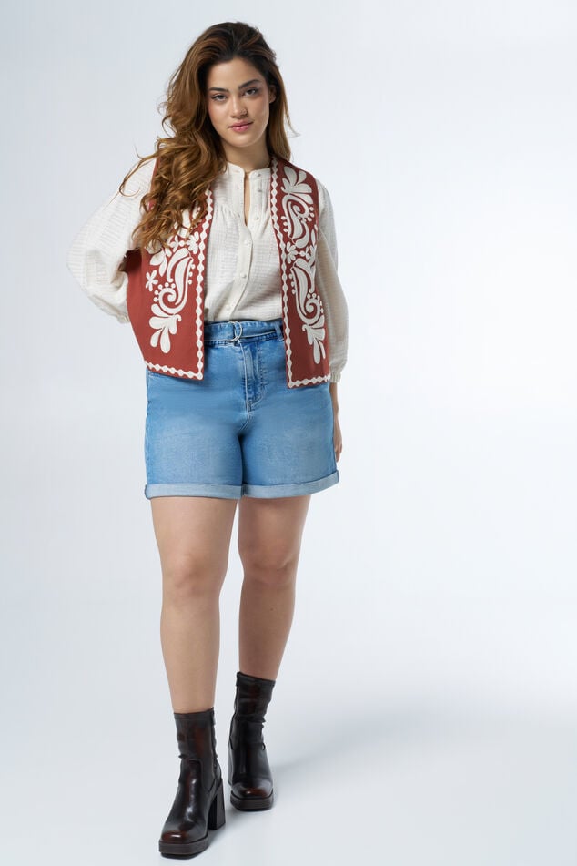 Gilet brodé image number 5