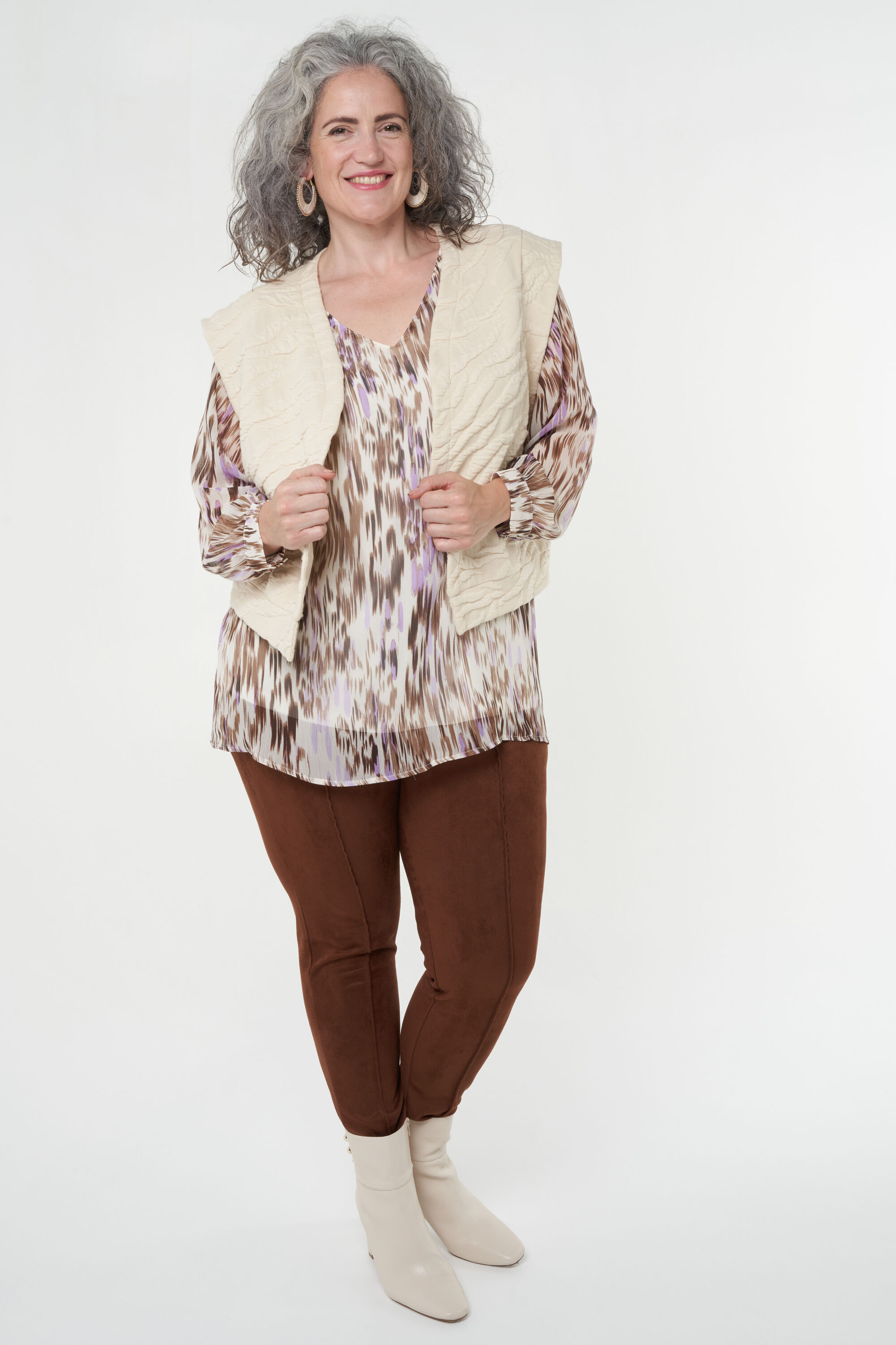 Jacquard gilet  image number 7