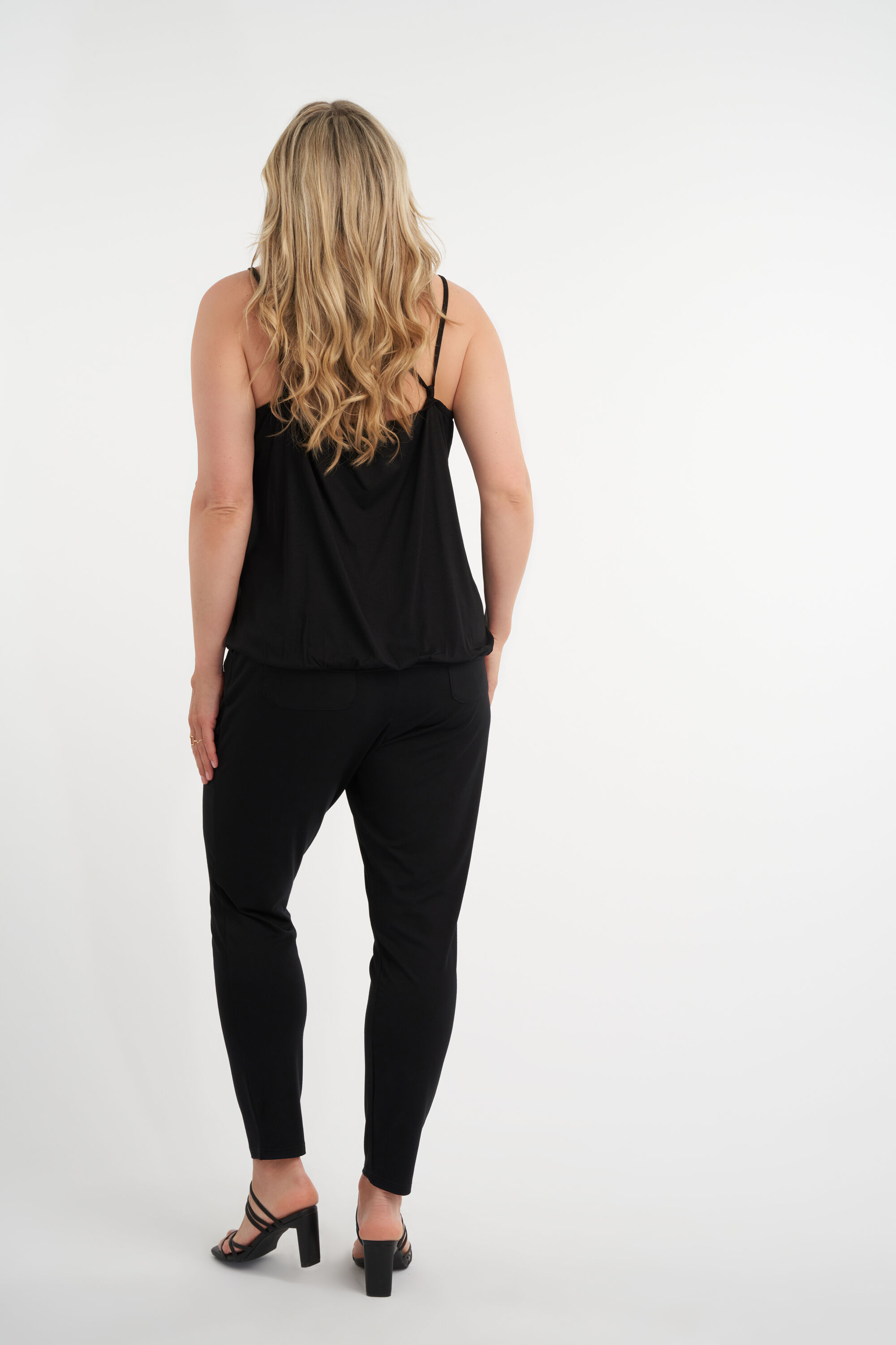 Losvallende broek image number 4