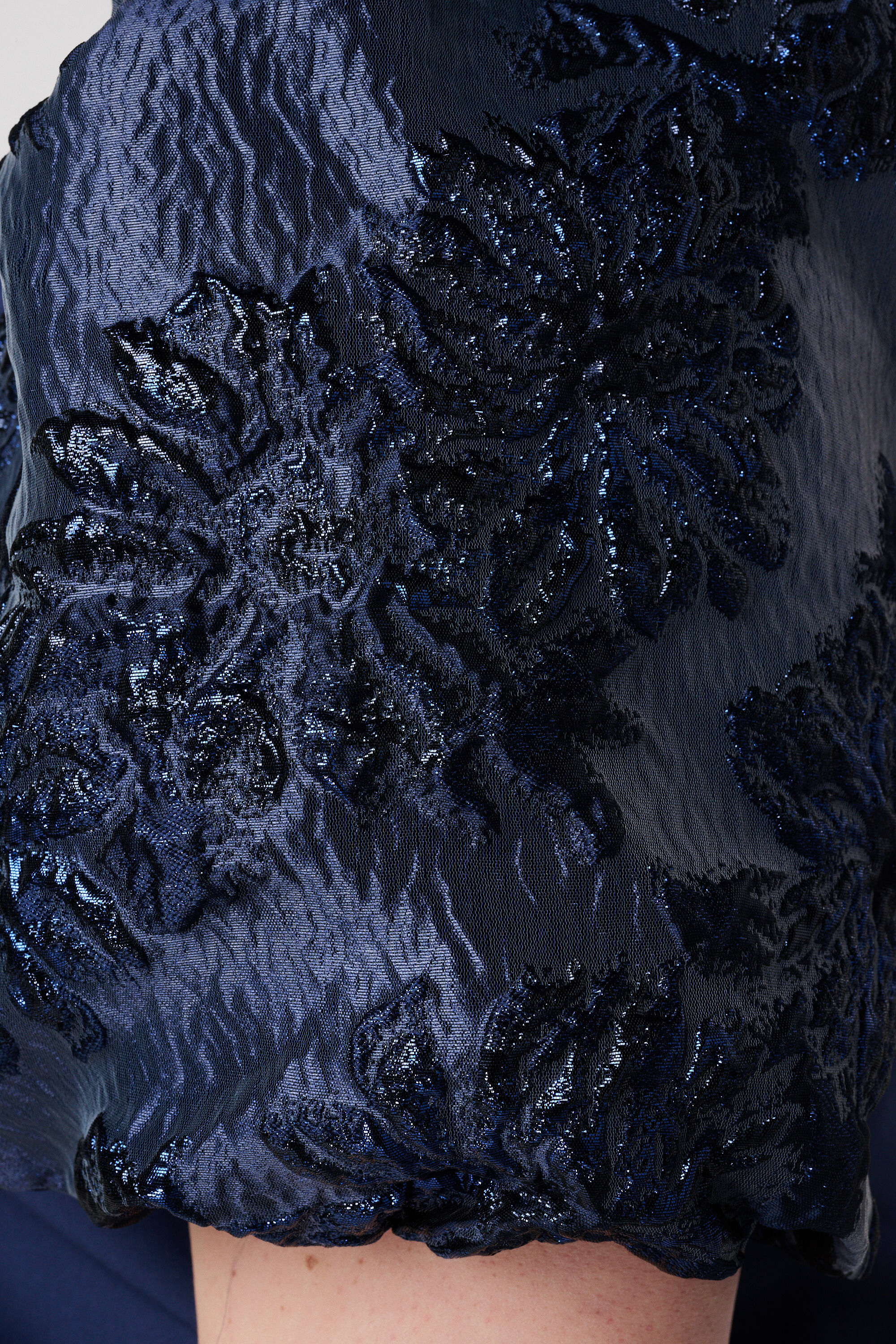 Top met jacquard mouwen image number 6