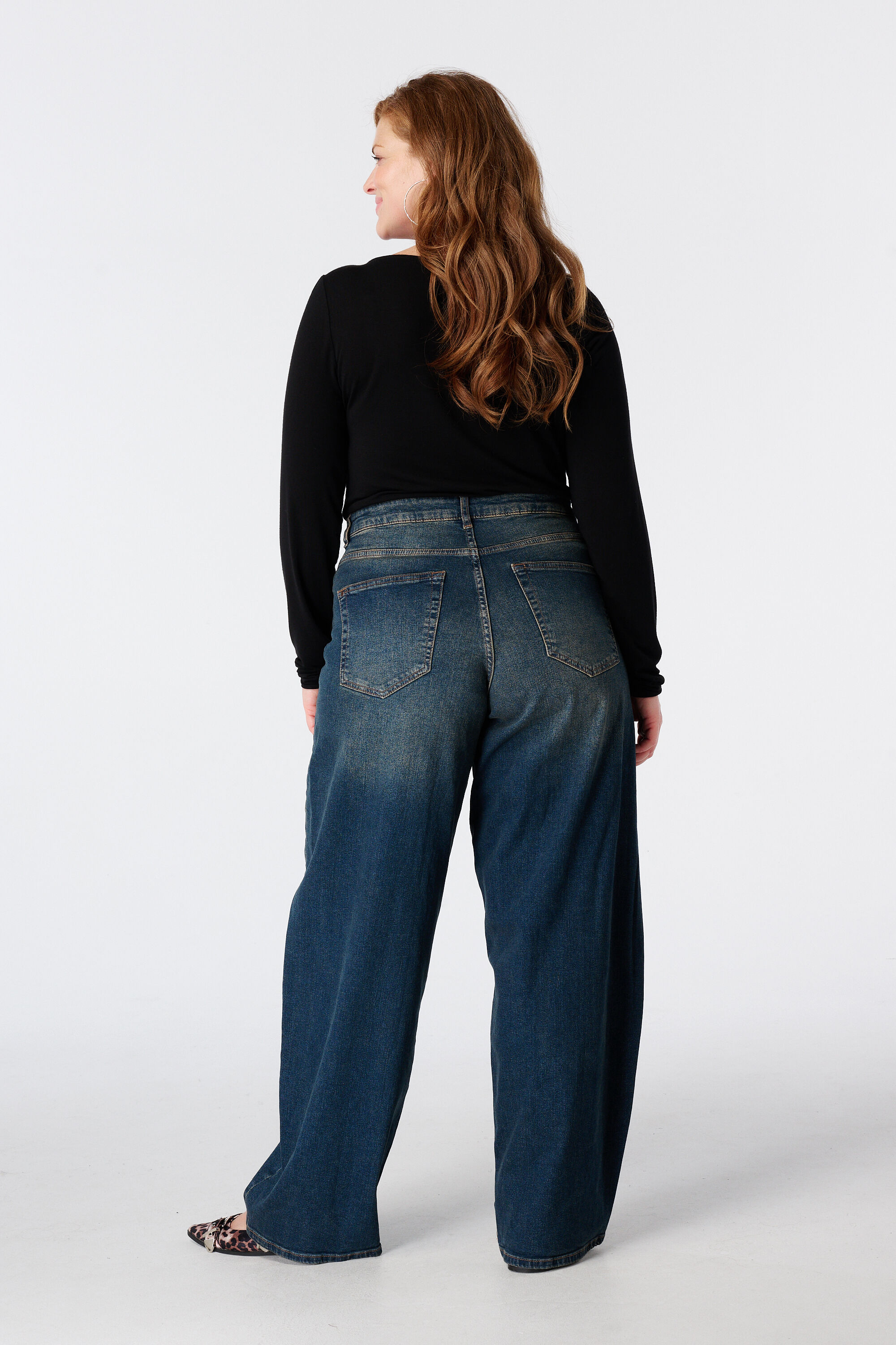 Jean barrel image number 3