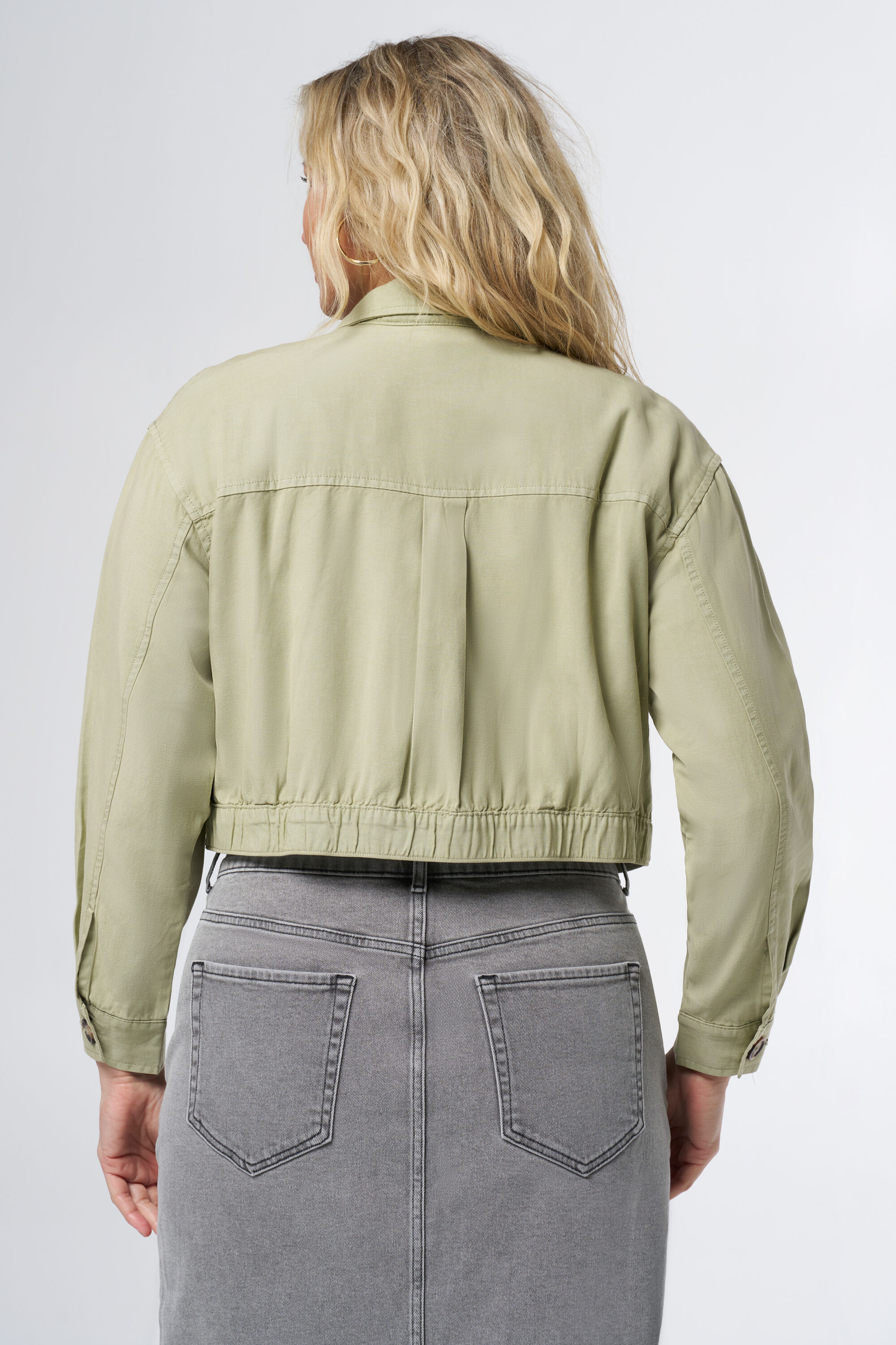 Ruimvallend cargo jasje image number 3