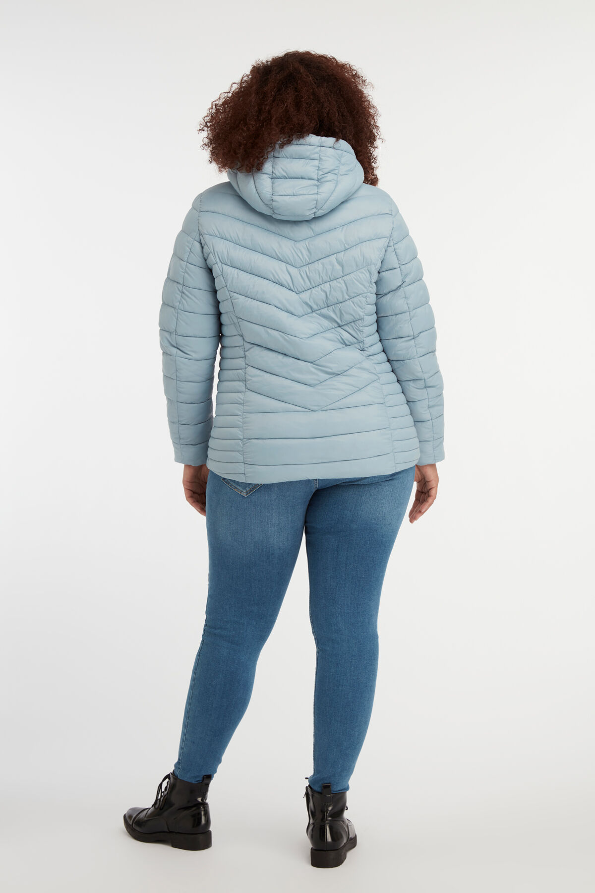 Lichte tussenjas image number 4