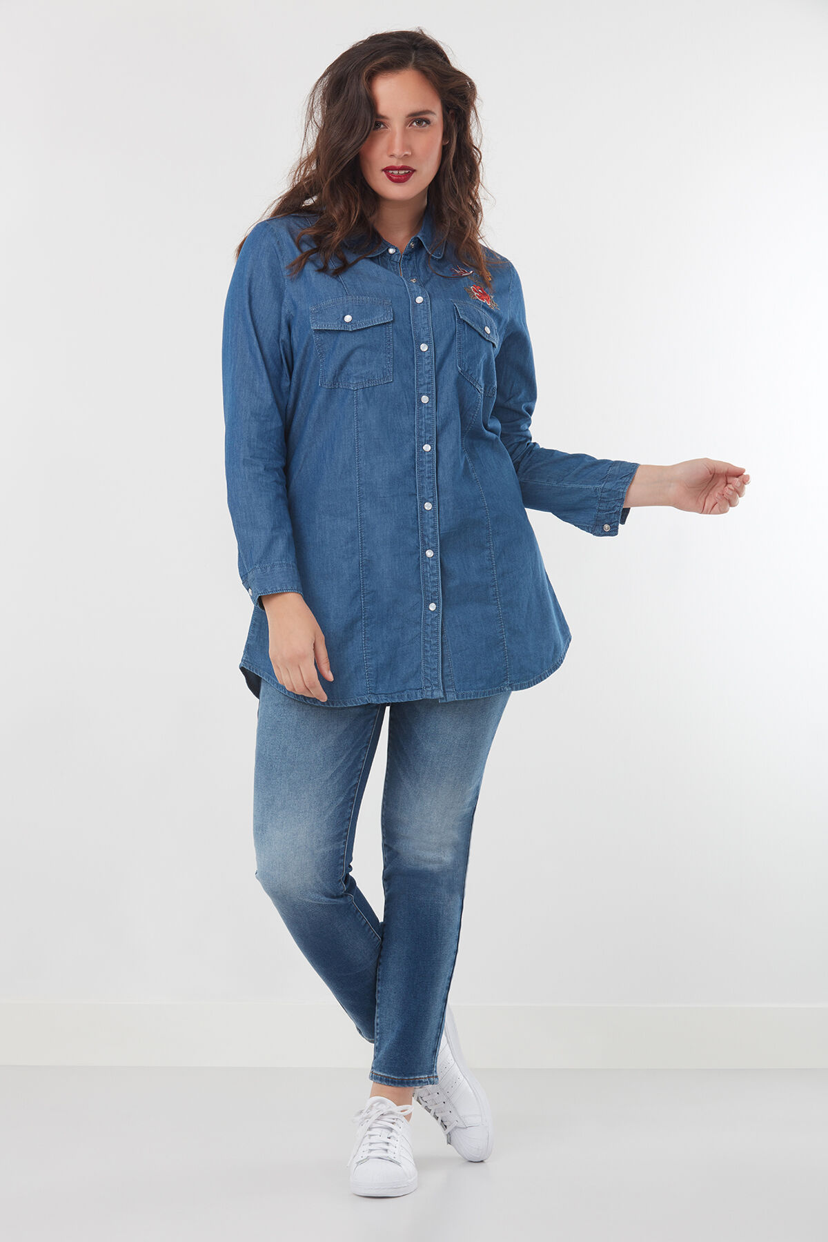 Denimblouse met embroidery image number 4