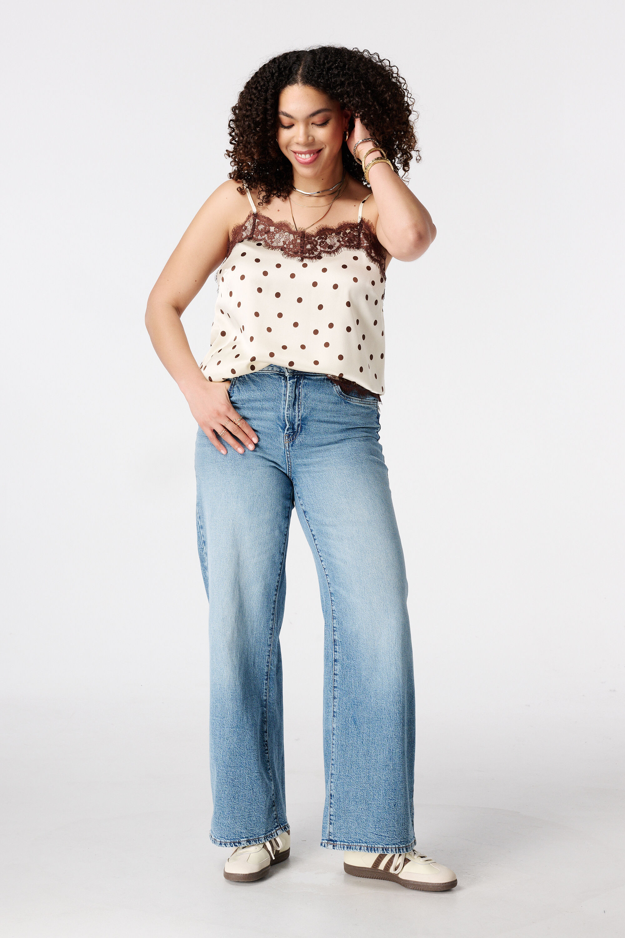 Polka dot blouse met kant image number 5