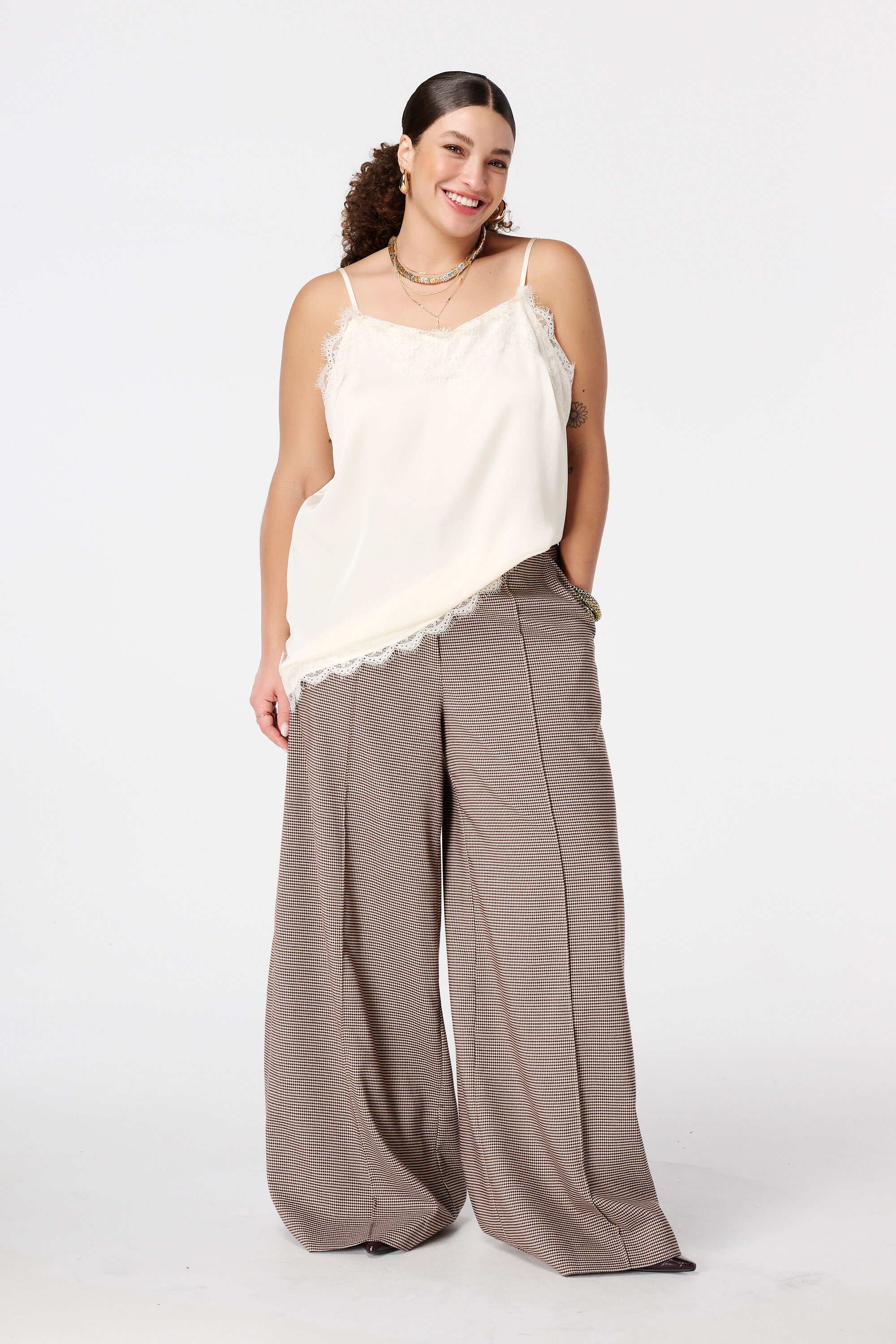 Blouse spaghetti avec dentelle image number 5