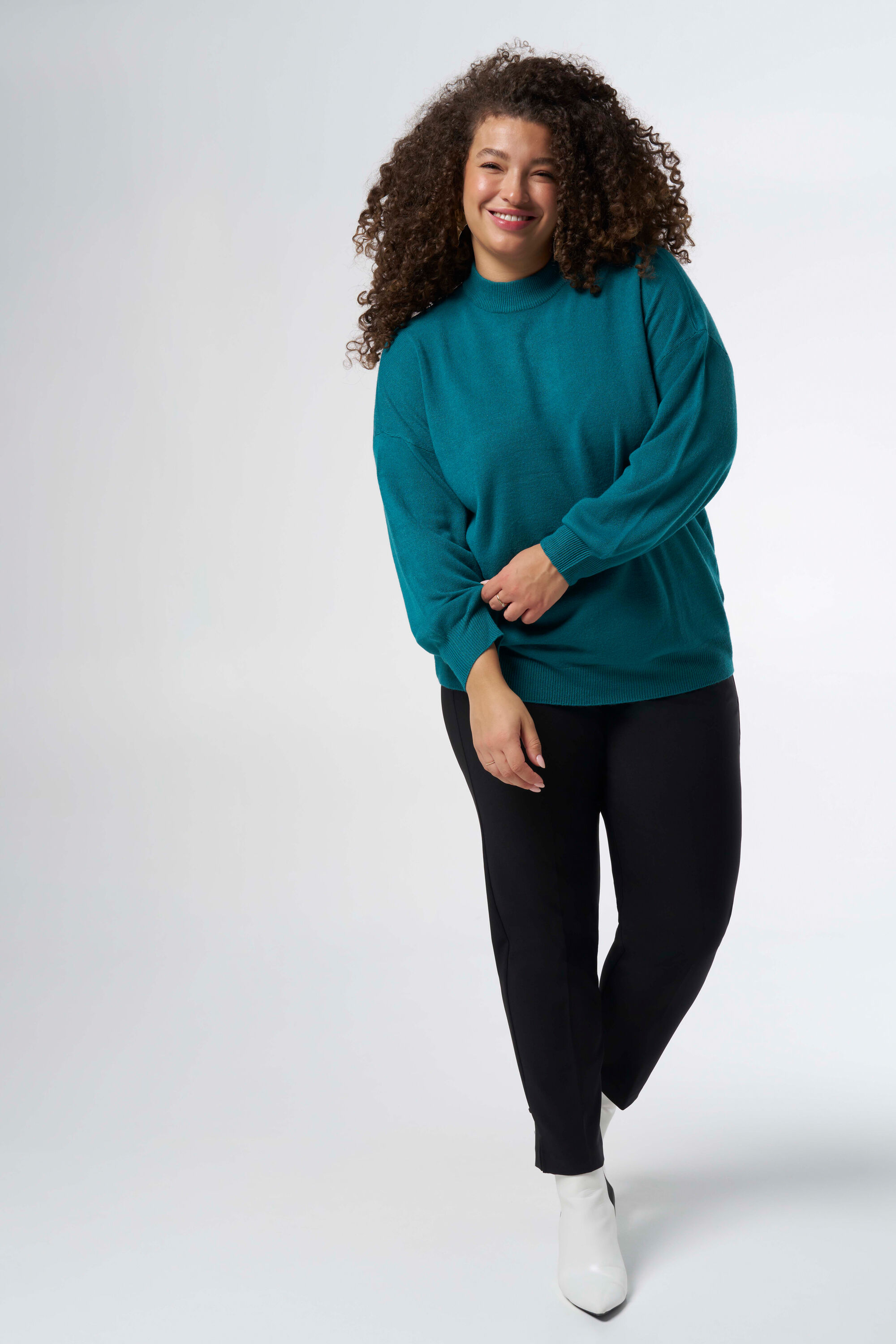 Pull &agrave; mailles fines image number 5