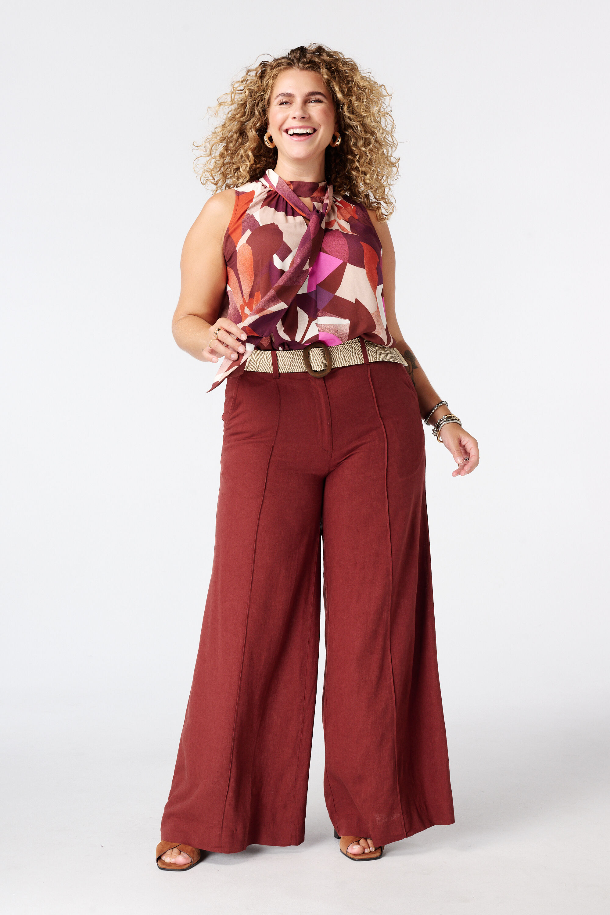 Blouse &agrave; col montant image number 5
