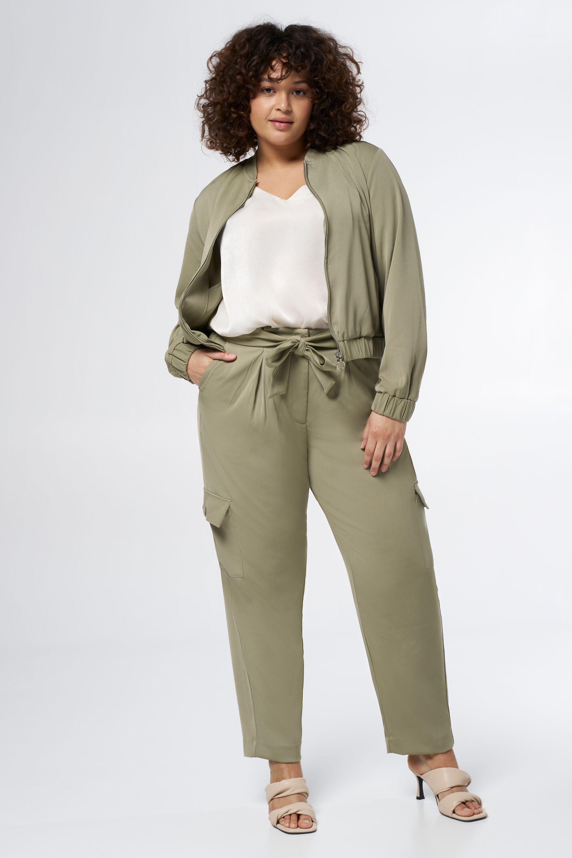 Bomberjack met zakken image number 5