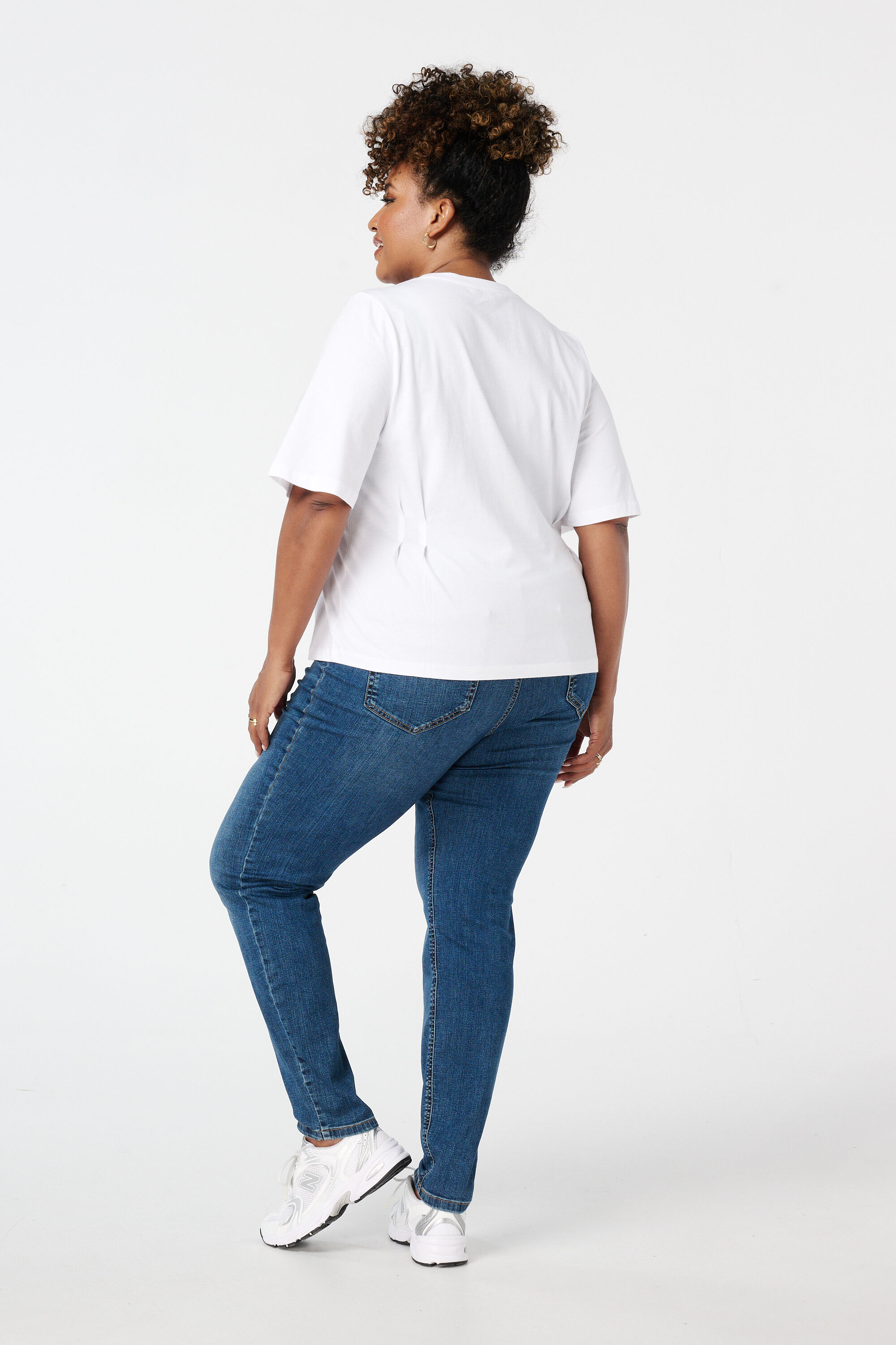 Skinny leg high waist jeans CHERRY image number 3