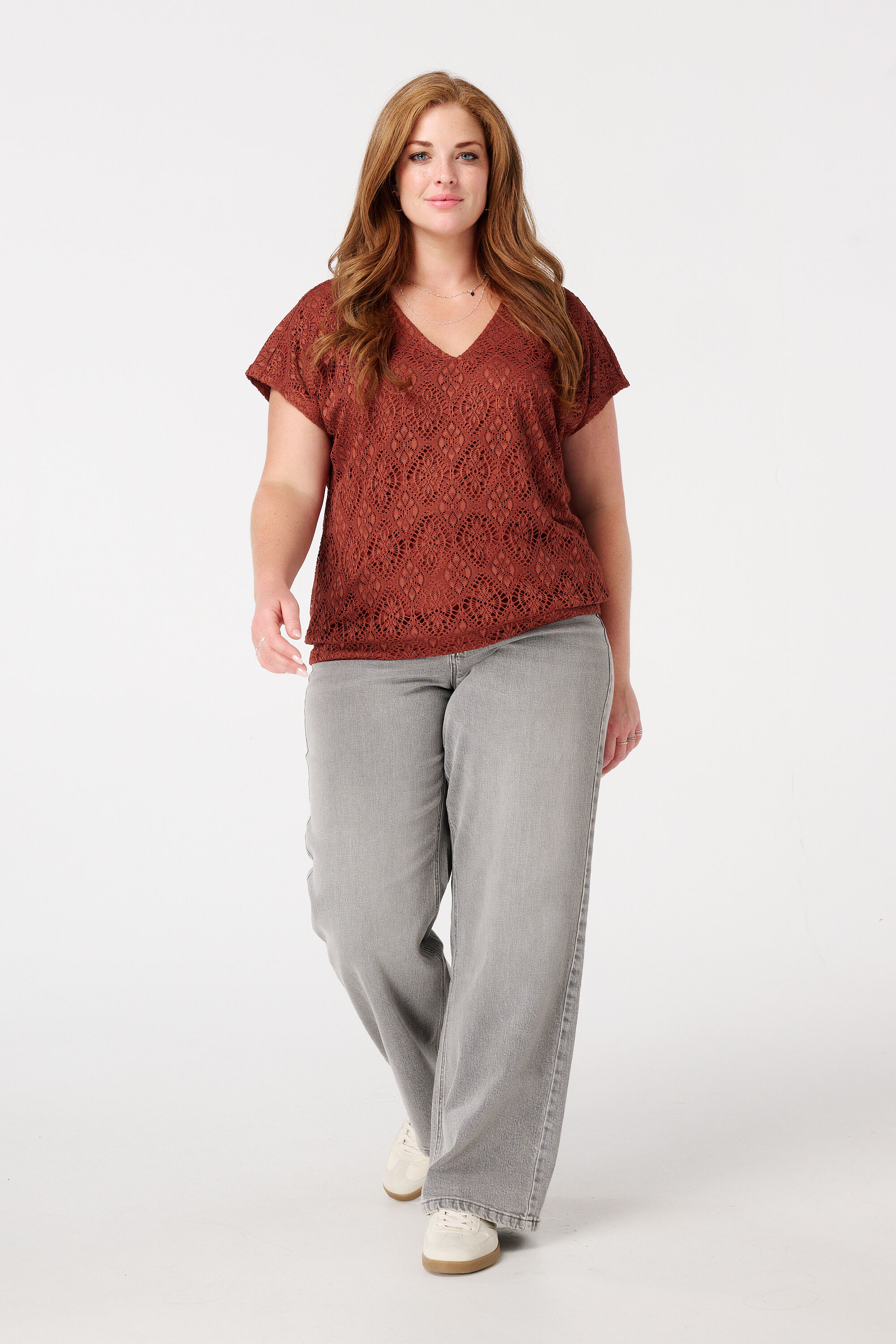 Top en dentelle image number 5