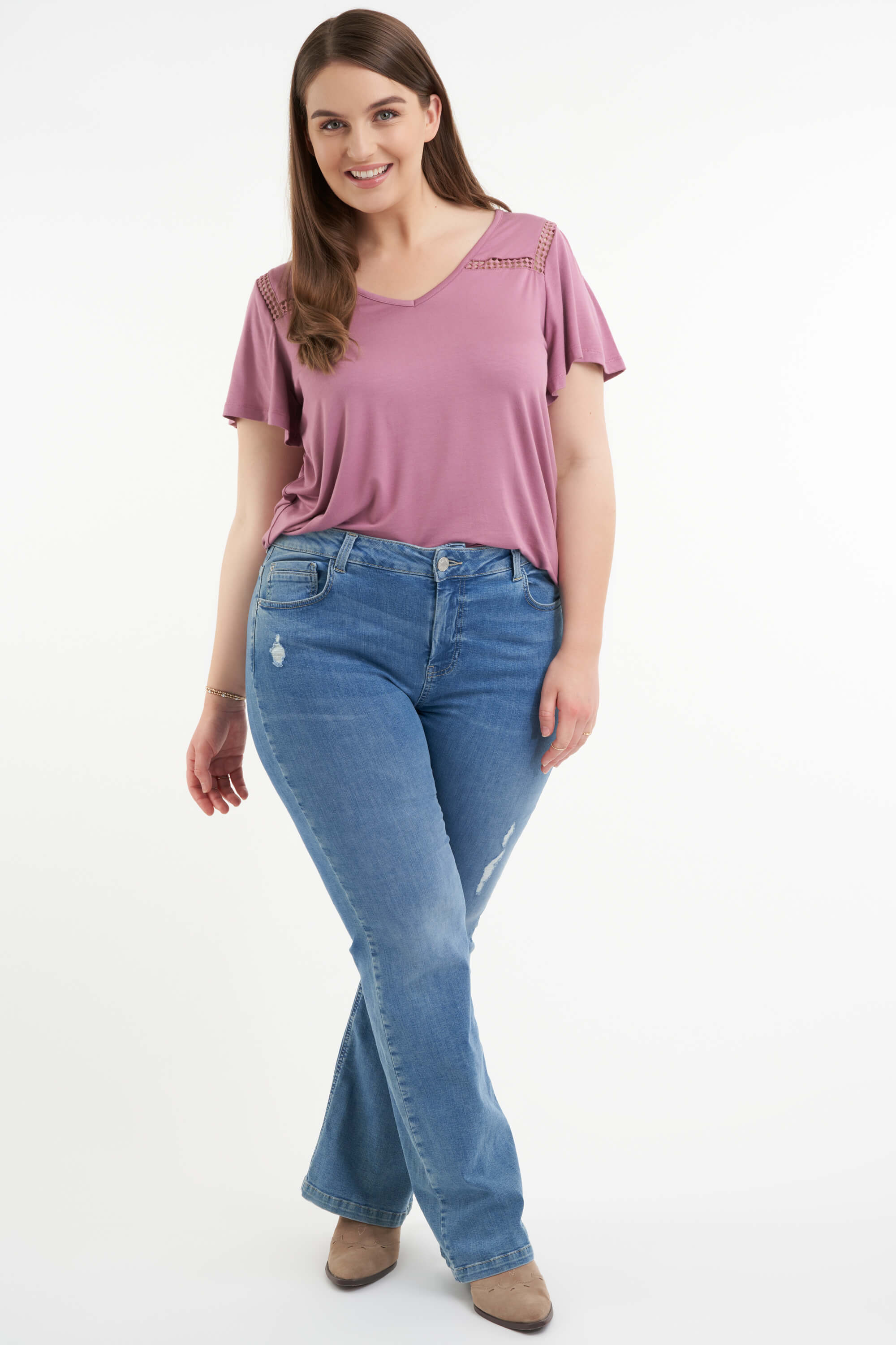Flared jeans image 4