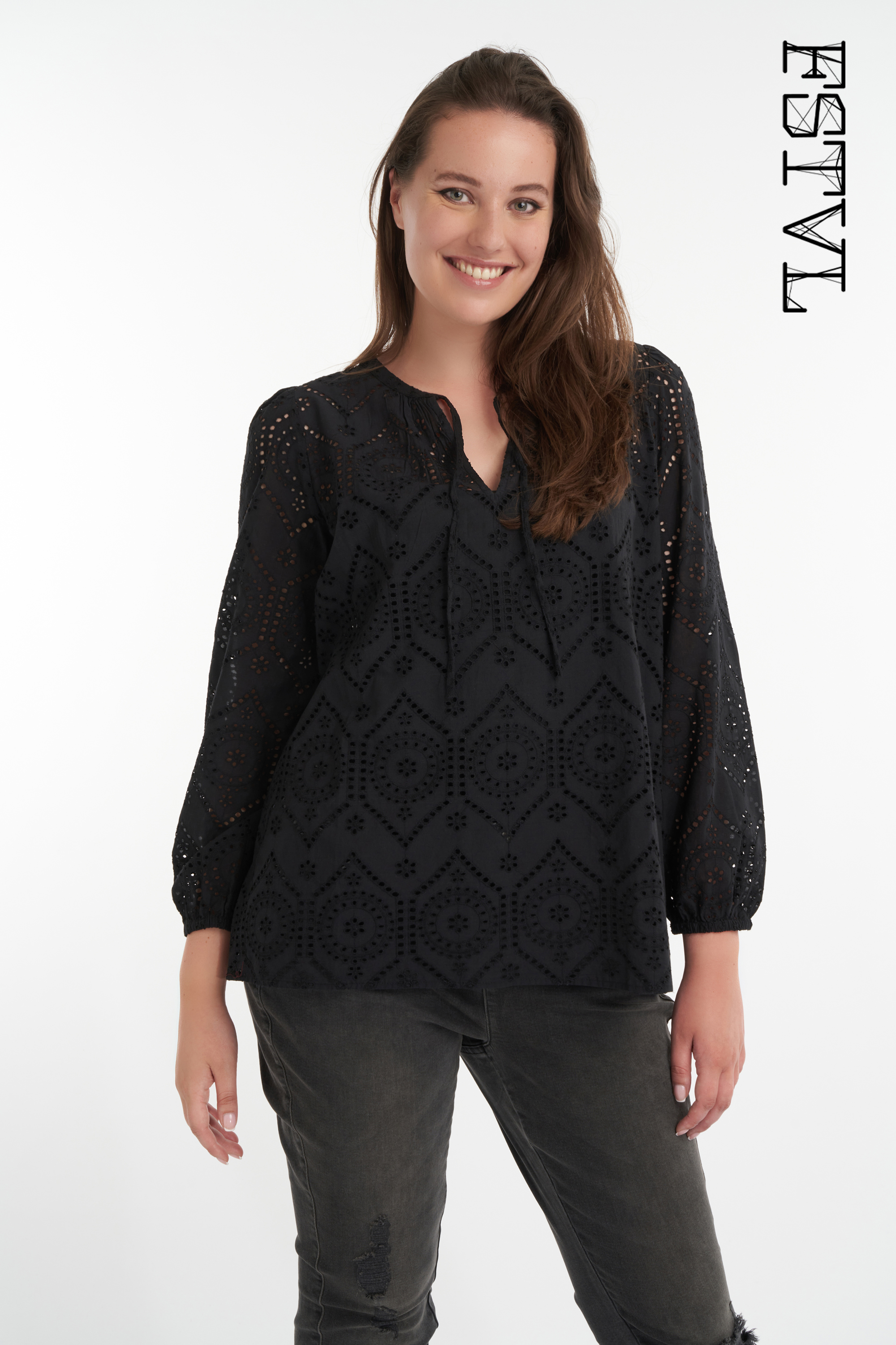 Broderie blouse image number 0
