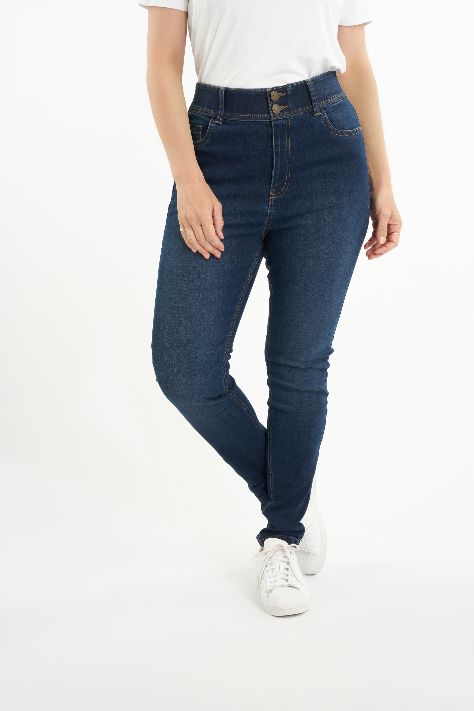 Jeans skinny moulant SCULPTS image number 4