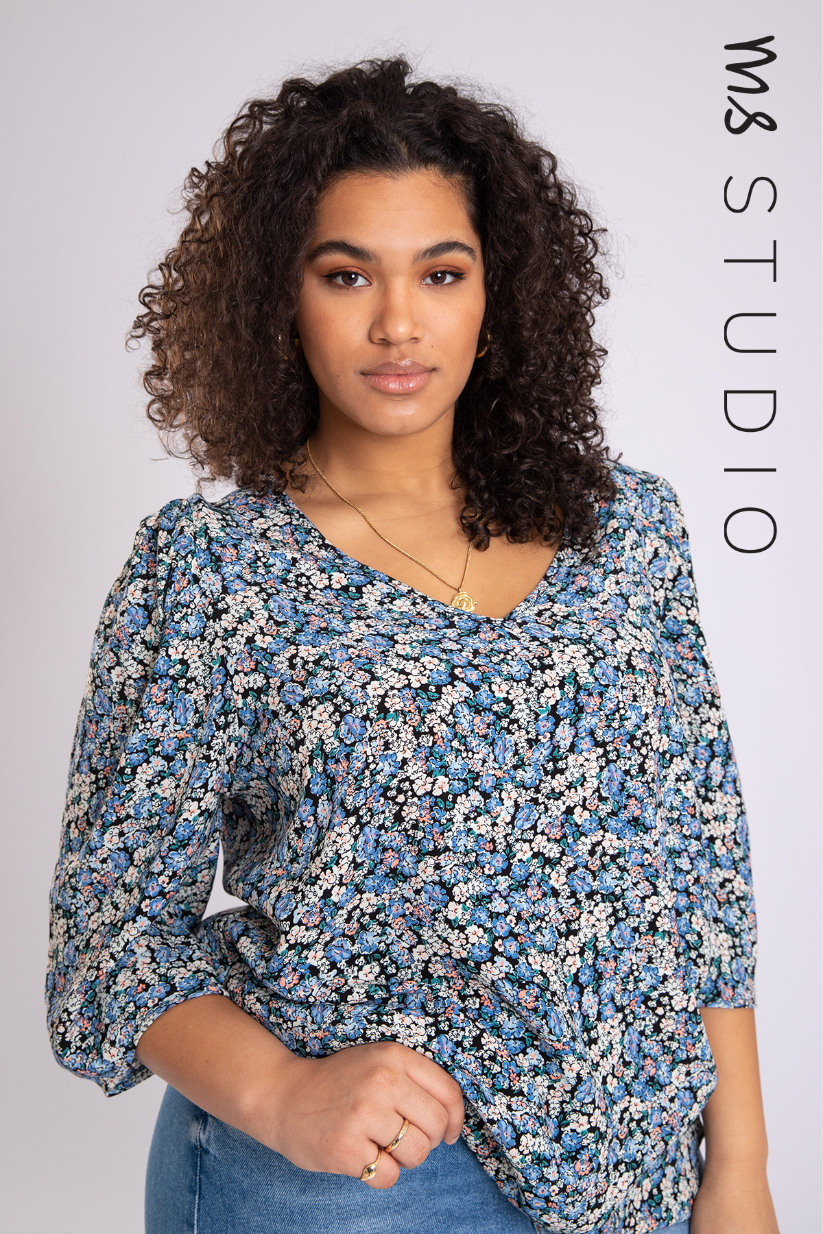 Blouse met pofmouw image number null